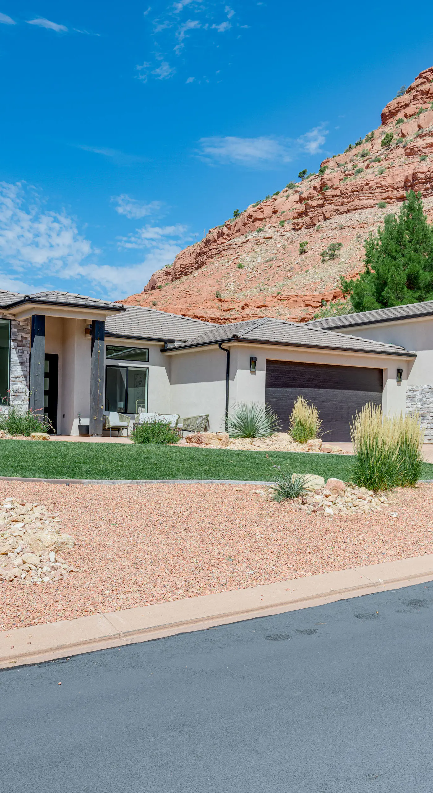 Gorgeous Kanab Home: Canyon Views & Pool Access!