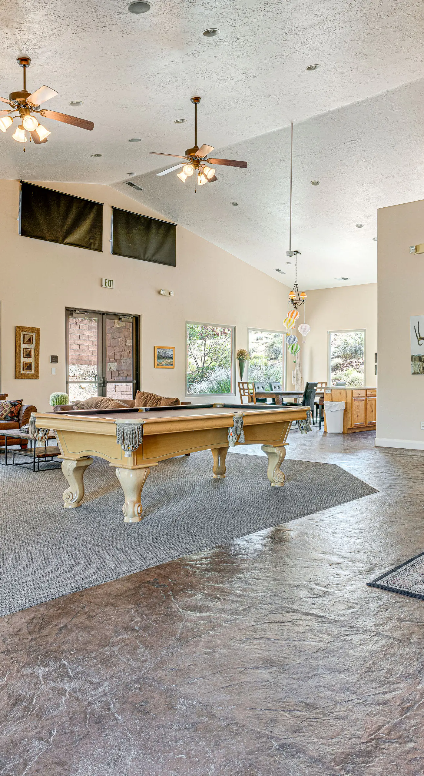 Gorgeous Kanab Home: Canyon Views & Pool Access!