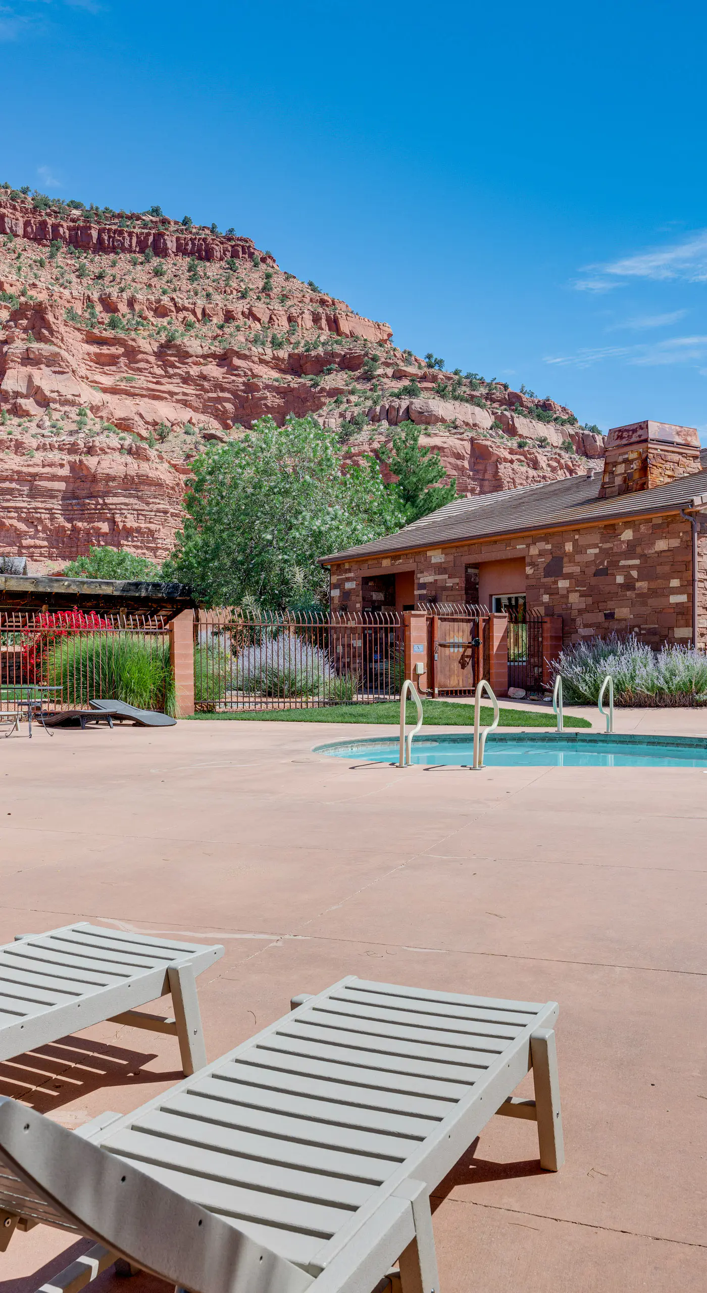 Gorgeous Kanab Home: Canyon Views & Pool Access!