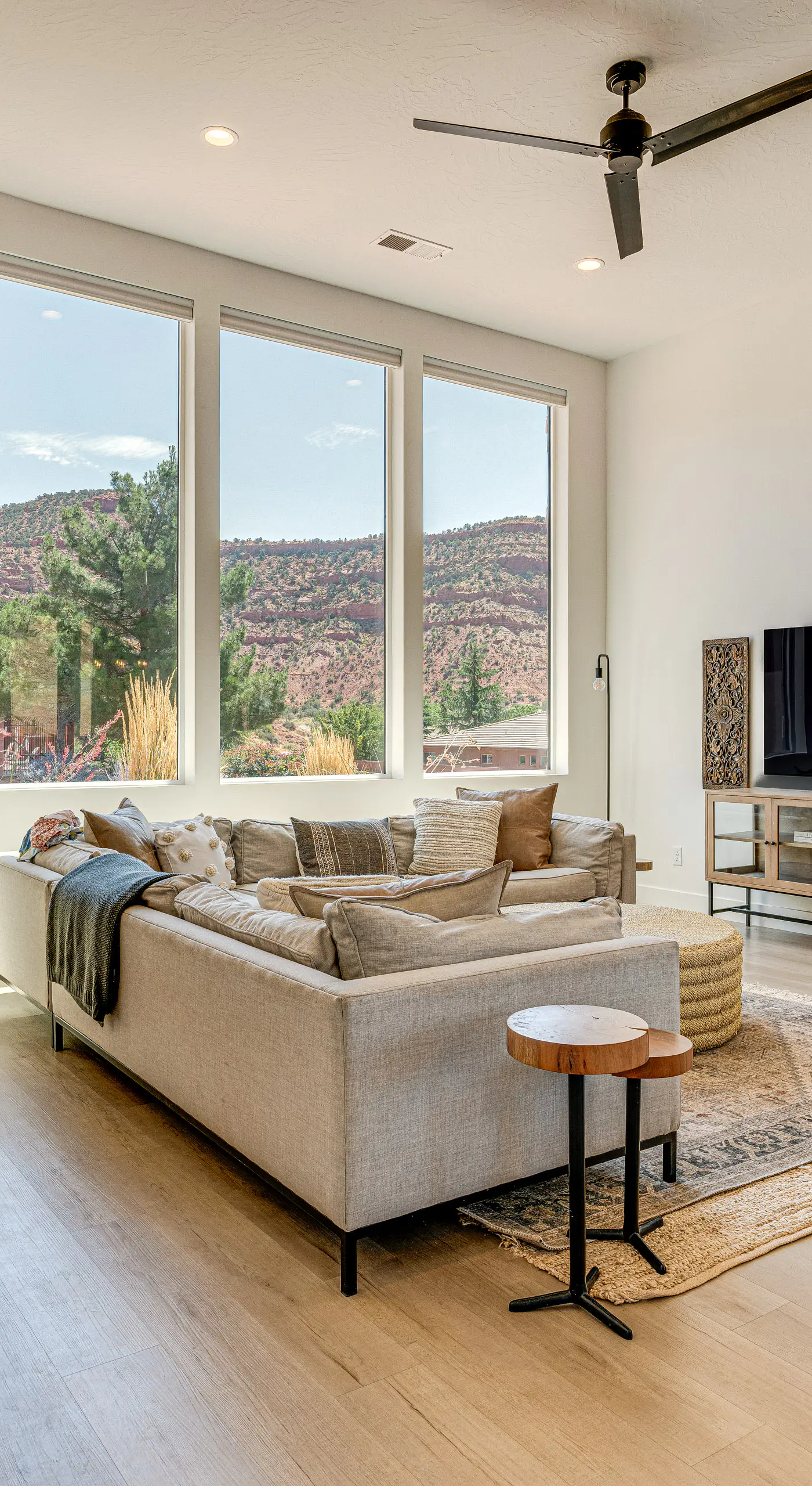Gorgeous Kanab Home: Canyon Views & Pool Access!