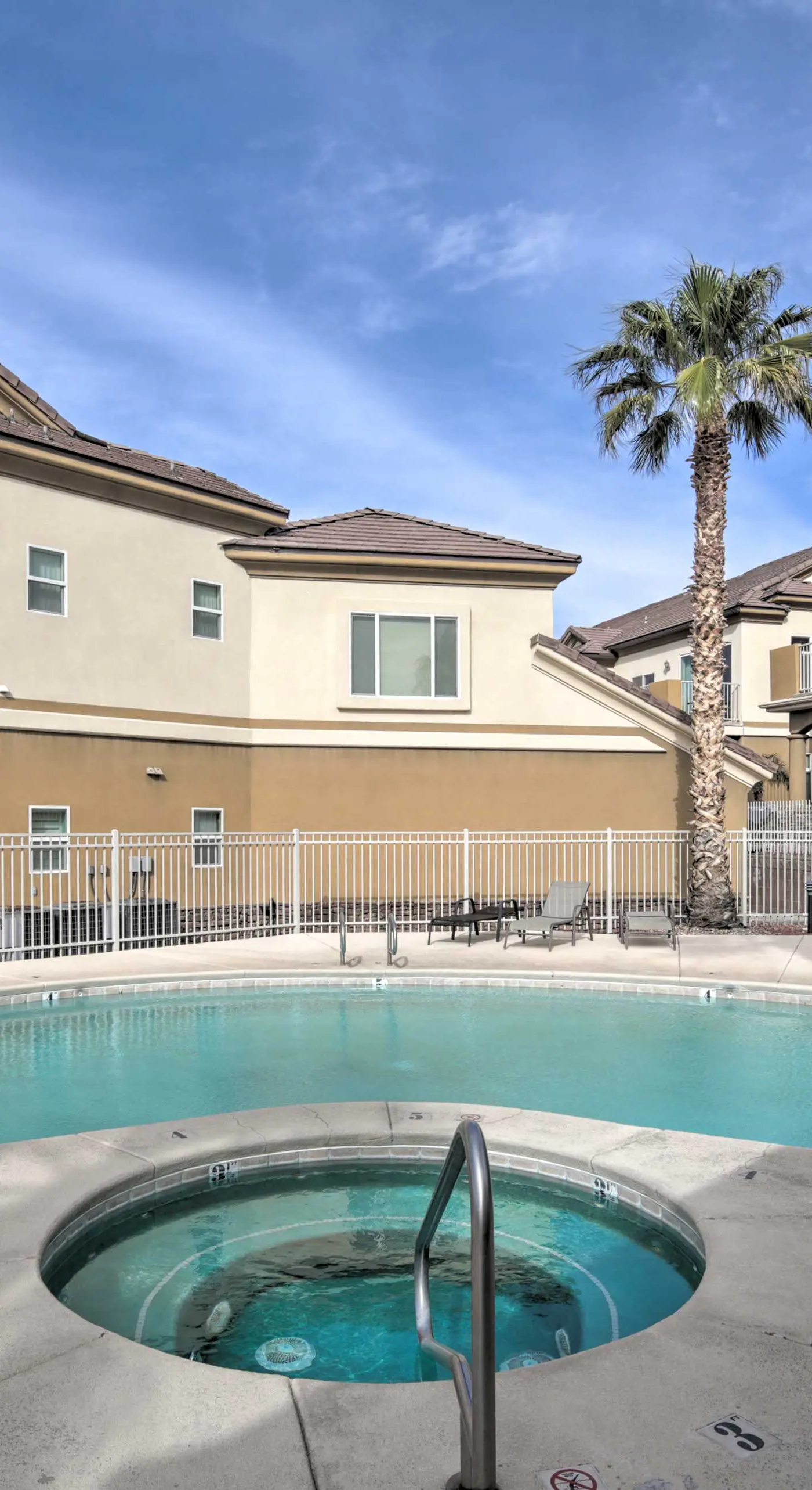 Desert Condo w/ Pool ~ 3 Miles to Colorado River!