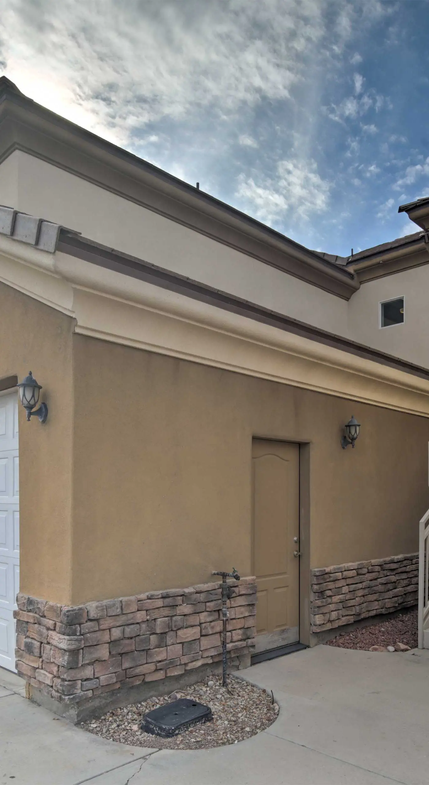 Desert Condo w/ Pool ~ 3 Miles to Colorado River!