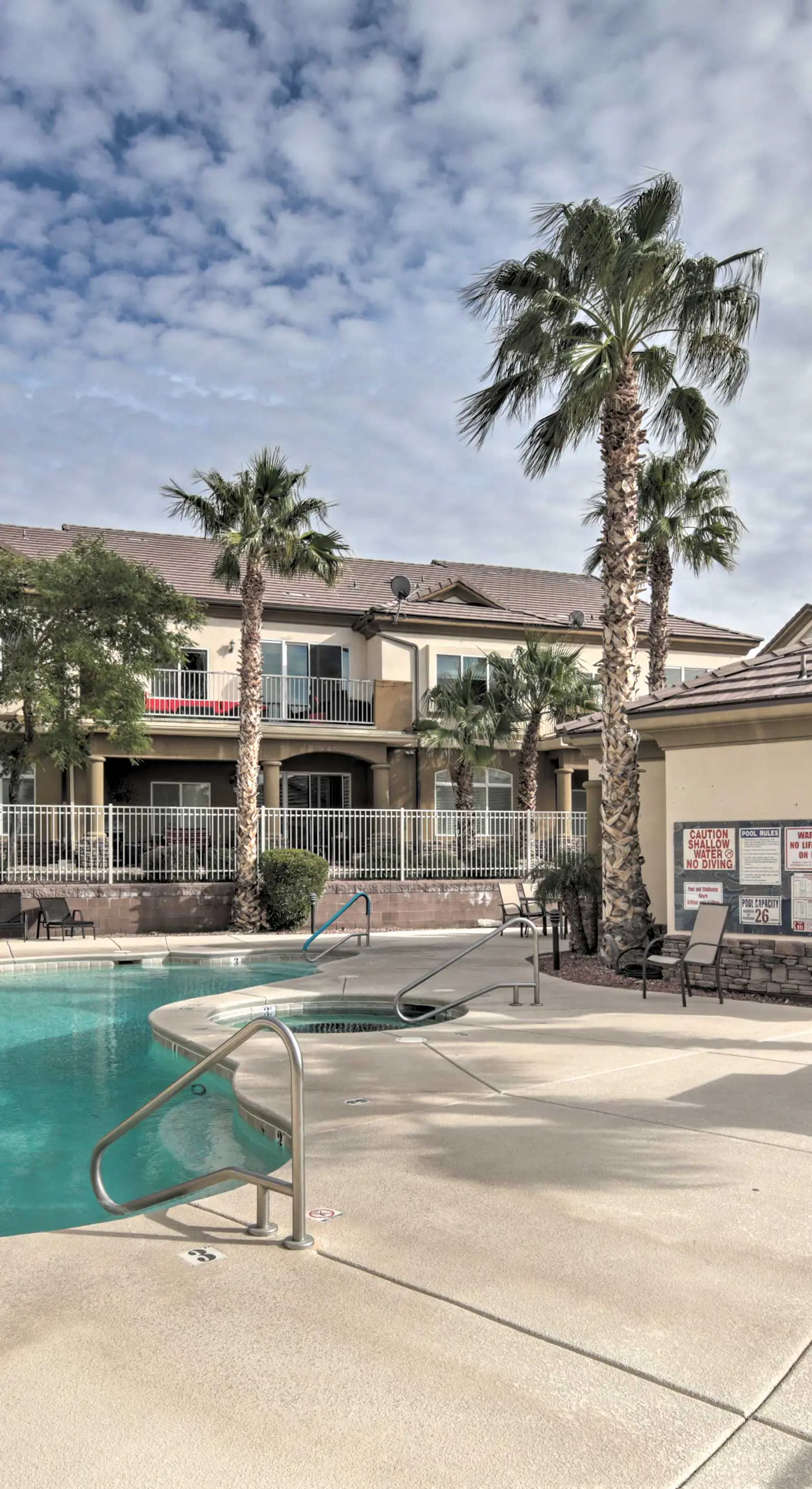 Desert Condo w/ Pool ~ 3 Miles to Colorado River!