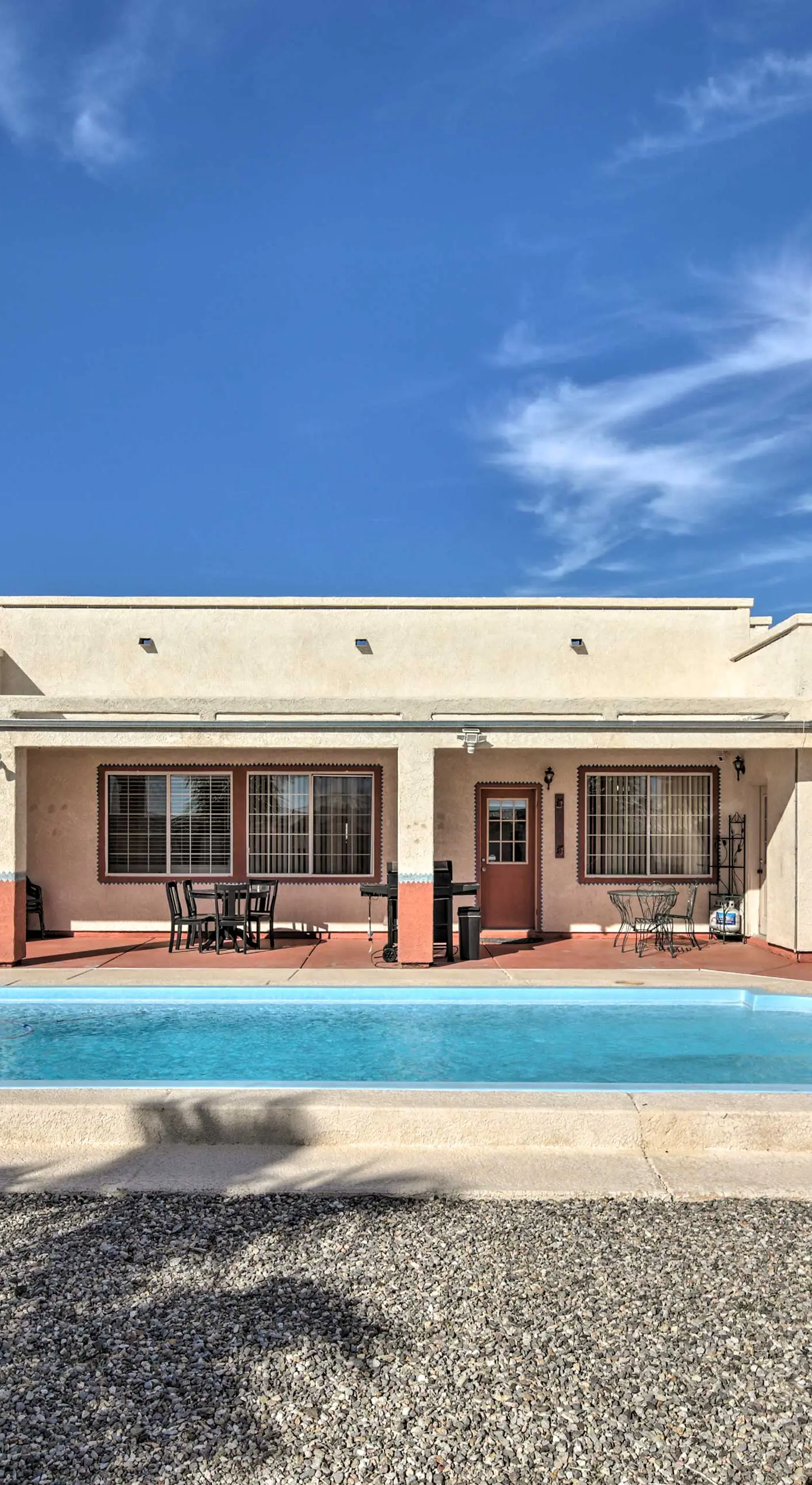 Private Desert Escape 5 Min to Casino, Lake, River