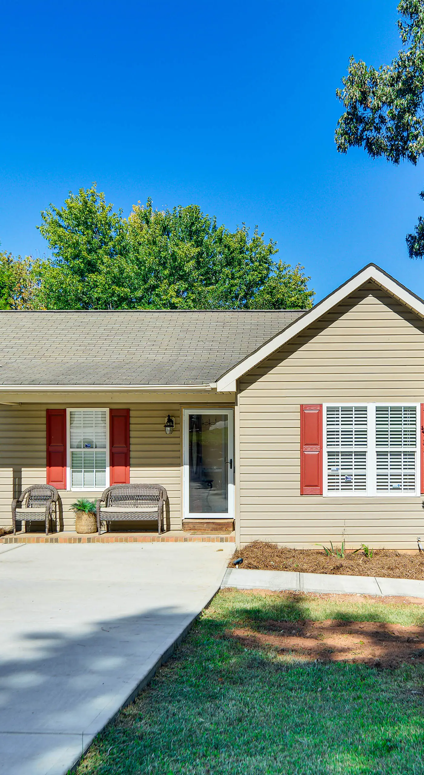 Central High Point Home < 1 Mi to Downtown!