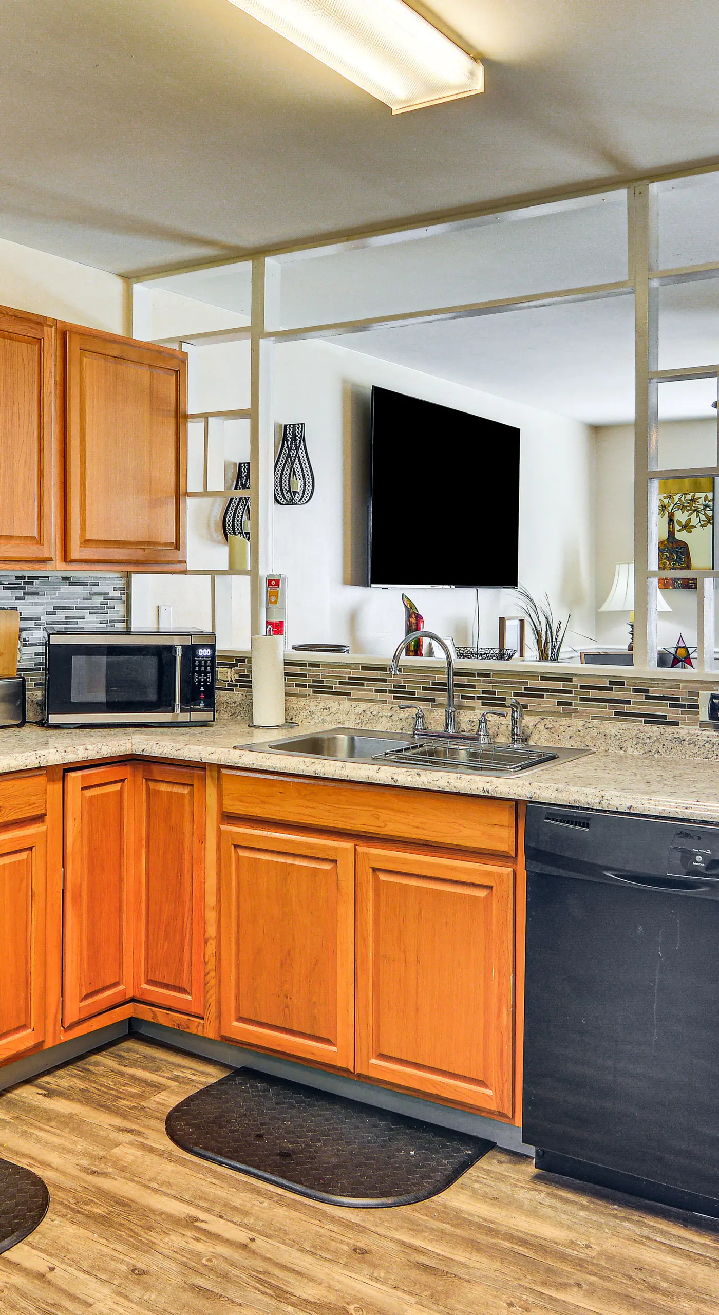 Central High Point Home < 1 Mi to Downtown!