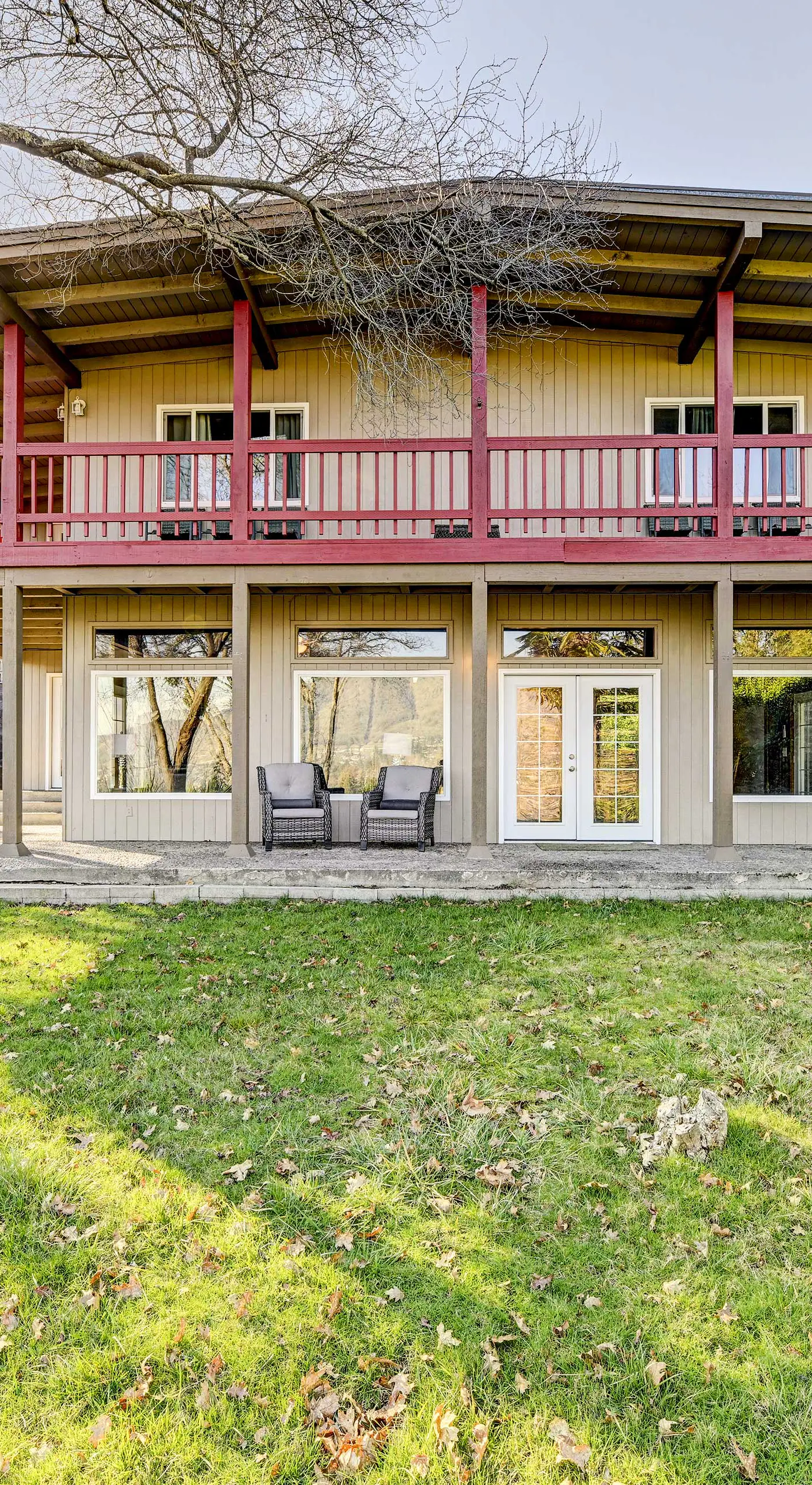 Pet-Friendly Grants Pass Home w/ Hot Tub!