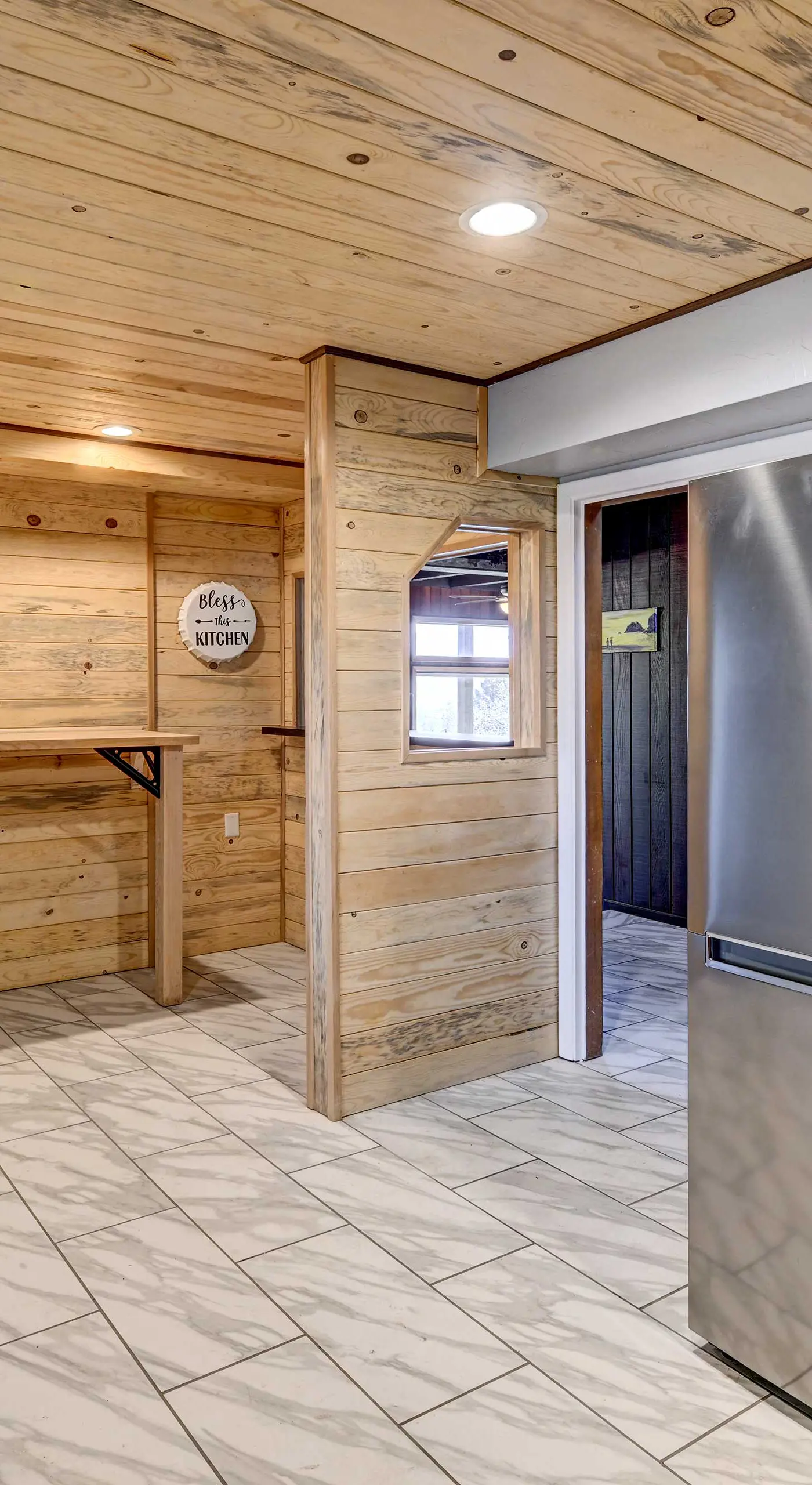 Pet-Friendly Grants Pass Home w/ Hot Tub!