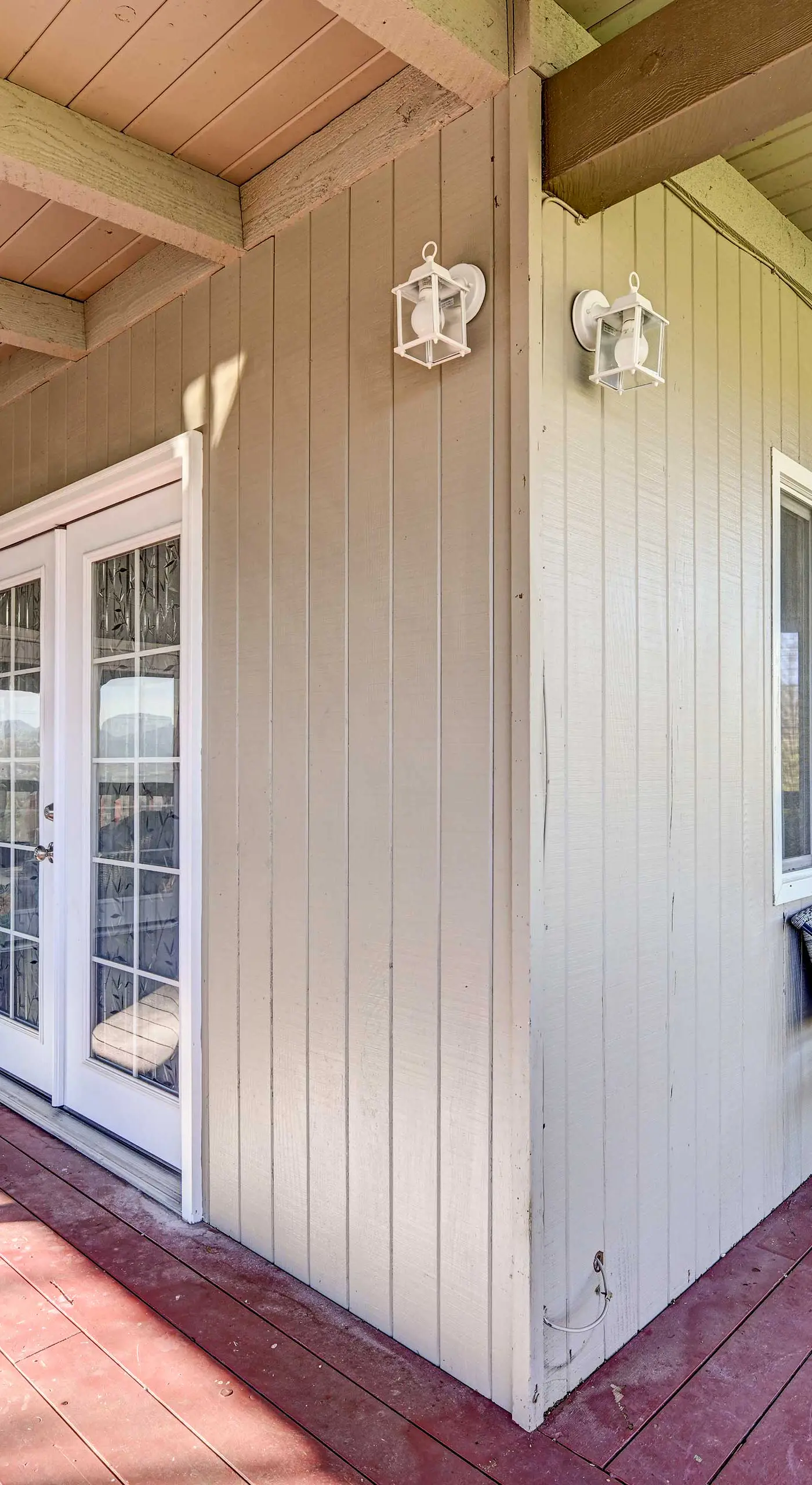 Pet-Friendly Grants Pass Home w/ Hot Tub!