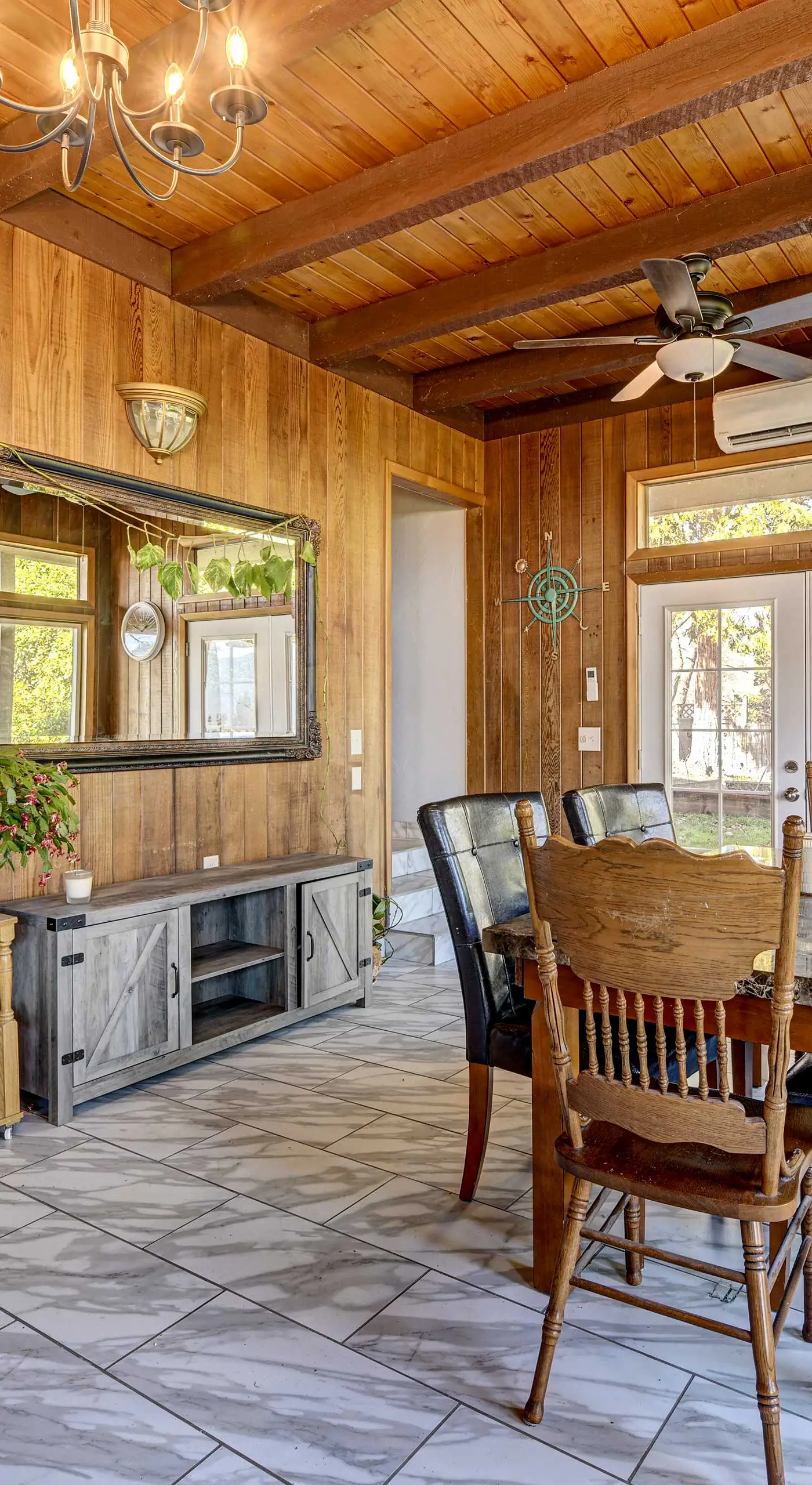 Pet-Friendly Grants Pass Home w/ Hot Tub!