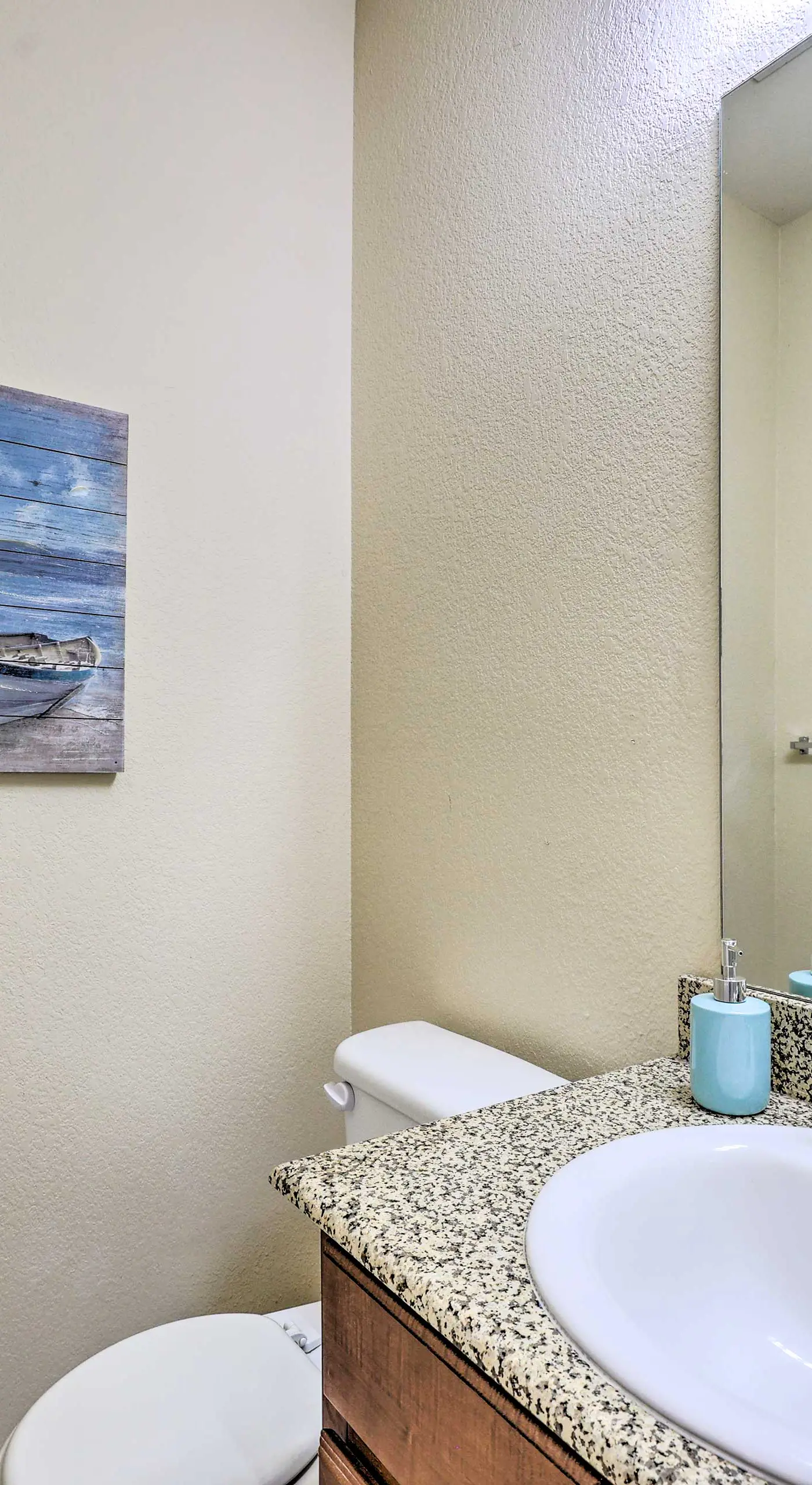 Walk to Lake: Townhome w/ Hot Tub in Afton!
