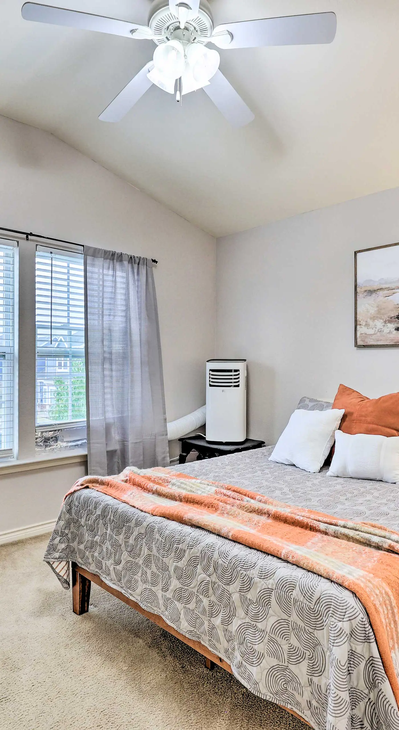 Walk to Lake: Townhome w/ Hot Tub in Afton!