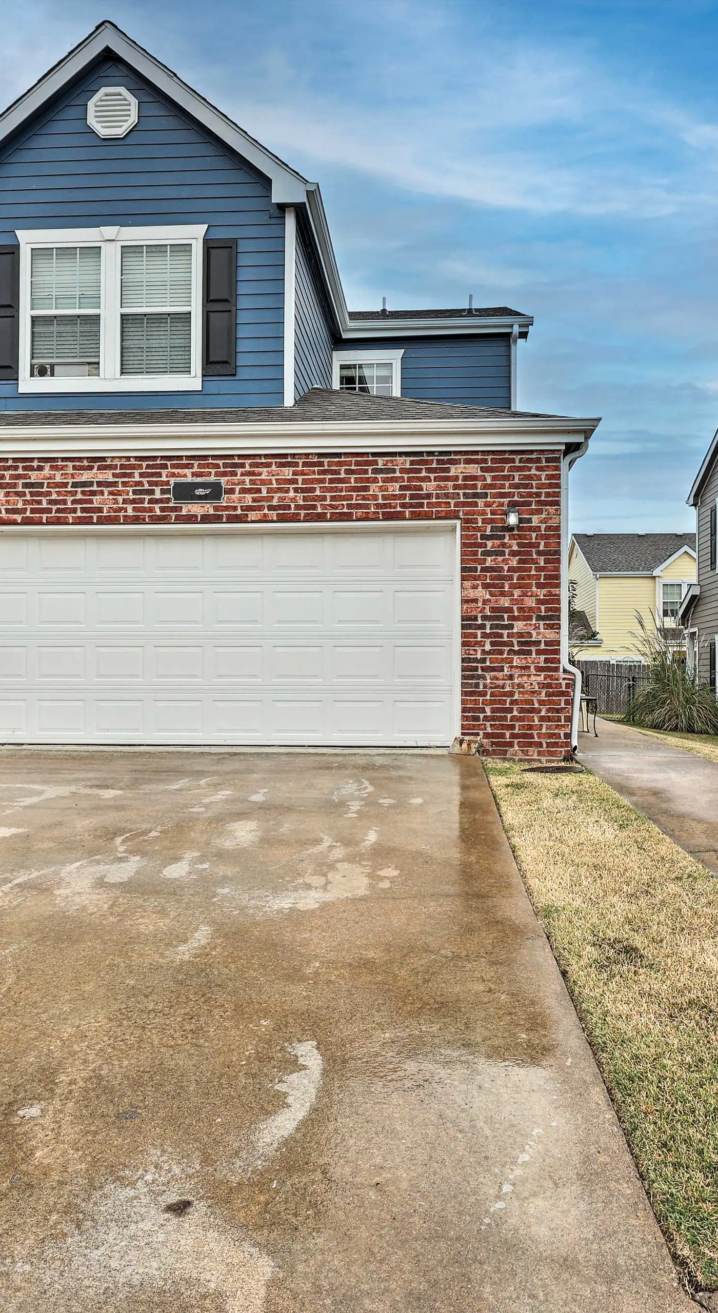 Walk to Lake: Townhome w/ Hot Tub in Afton!