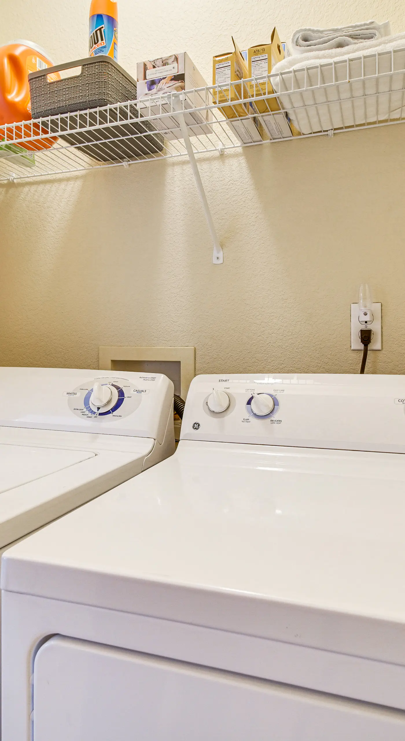 Half-Mi to Grand Lake: Townhome w/ Hot Tub