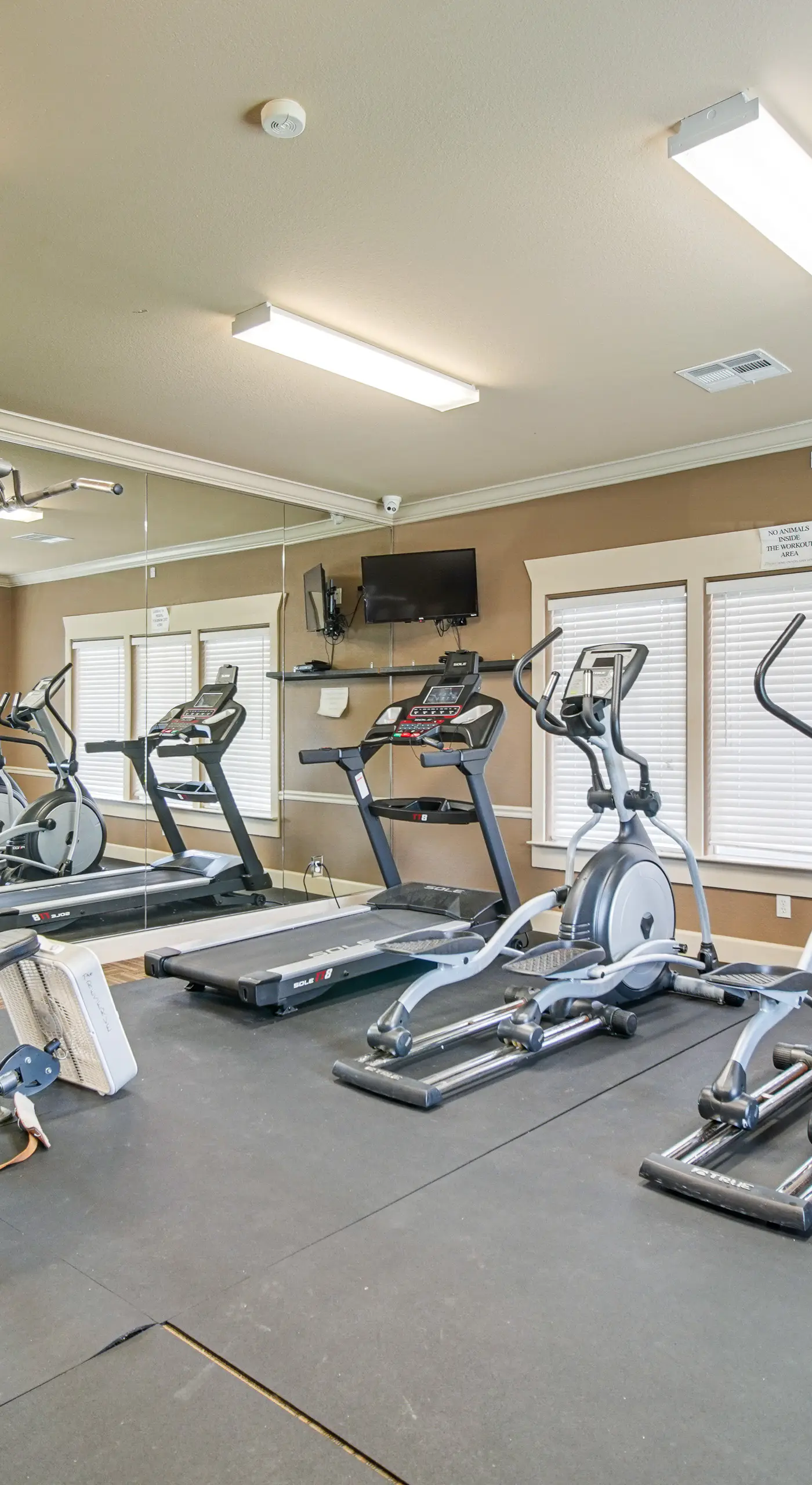 Half-Mi to Grand Lake: Townhome w/ Hot Tub