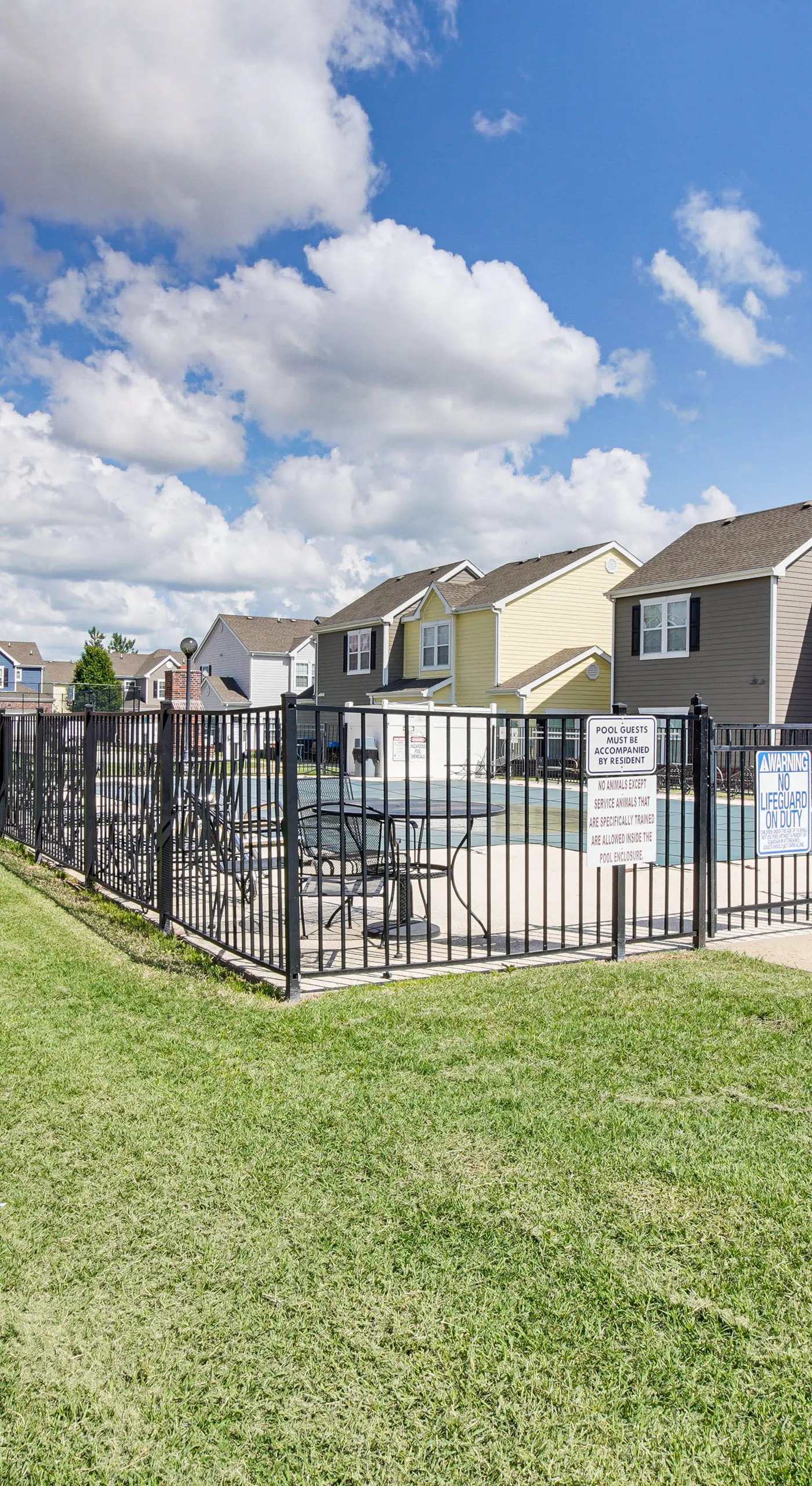Half-Mi to Grand Lake: Townhome w/ Hot Tub
