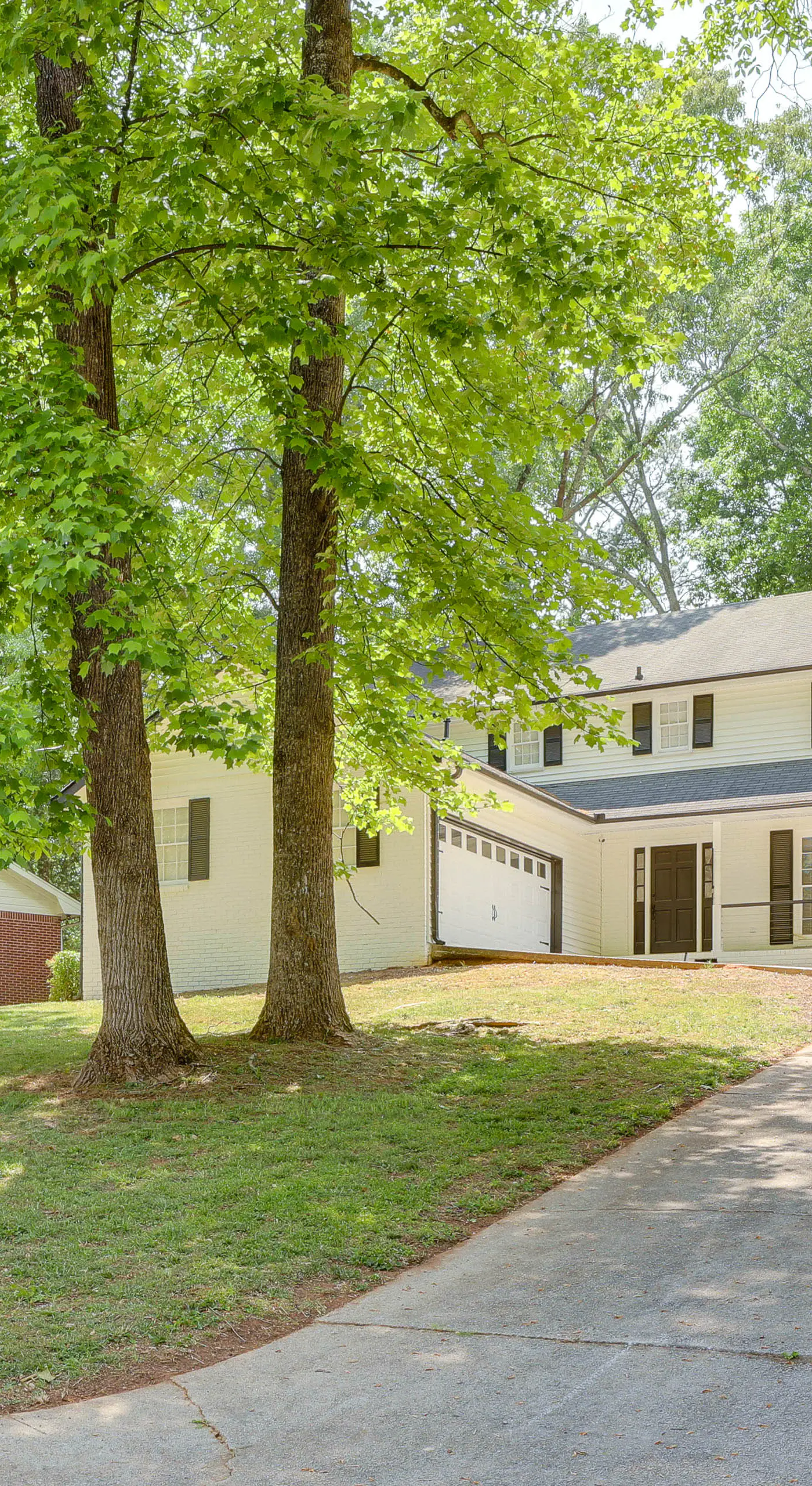 Refined Decatur Retreat: Shop, Dine + Unwind!