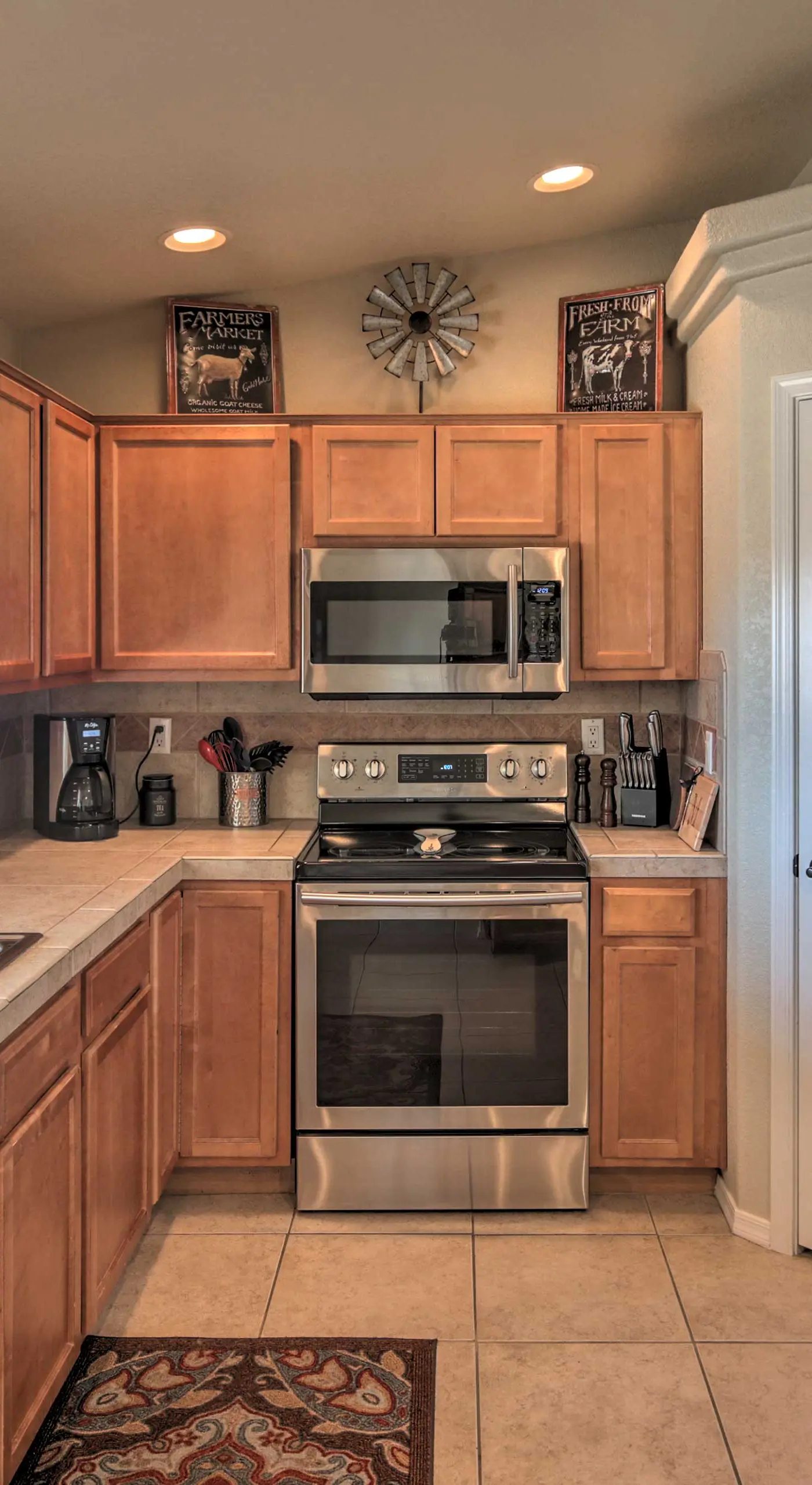 2 Mi to Beach: Lake Havasu Gem w/ Pool & Spa!