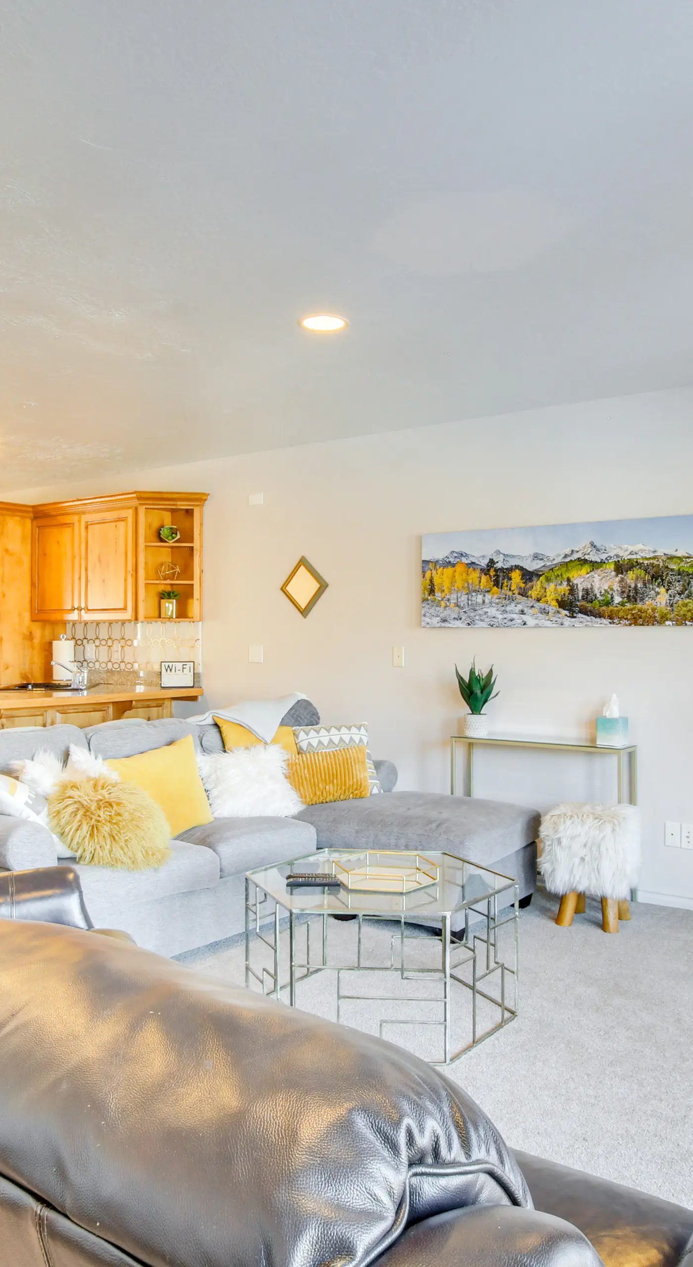6 Mi to Powder Mtn w/ Shuttle: Cozy Eden Condo!