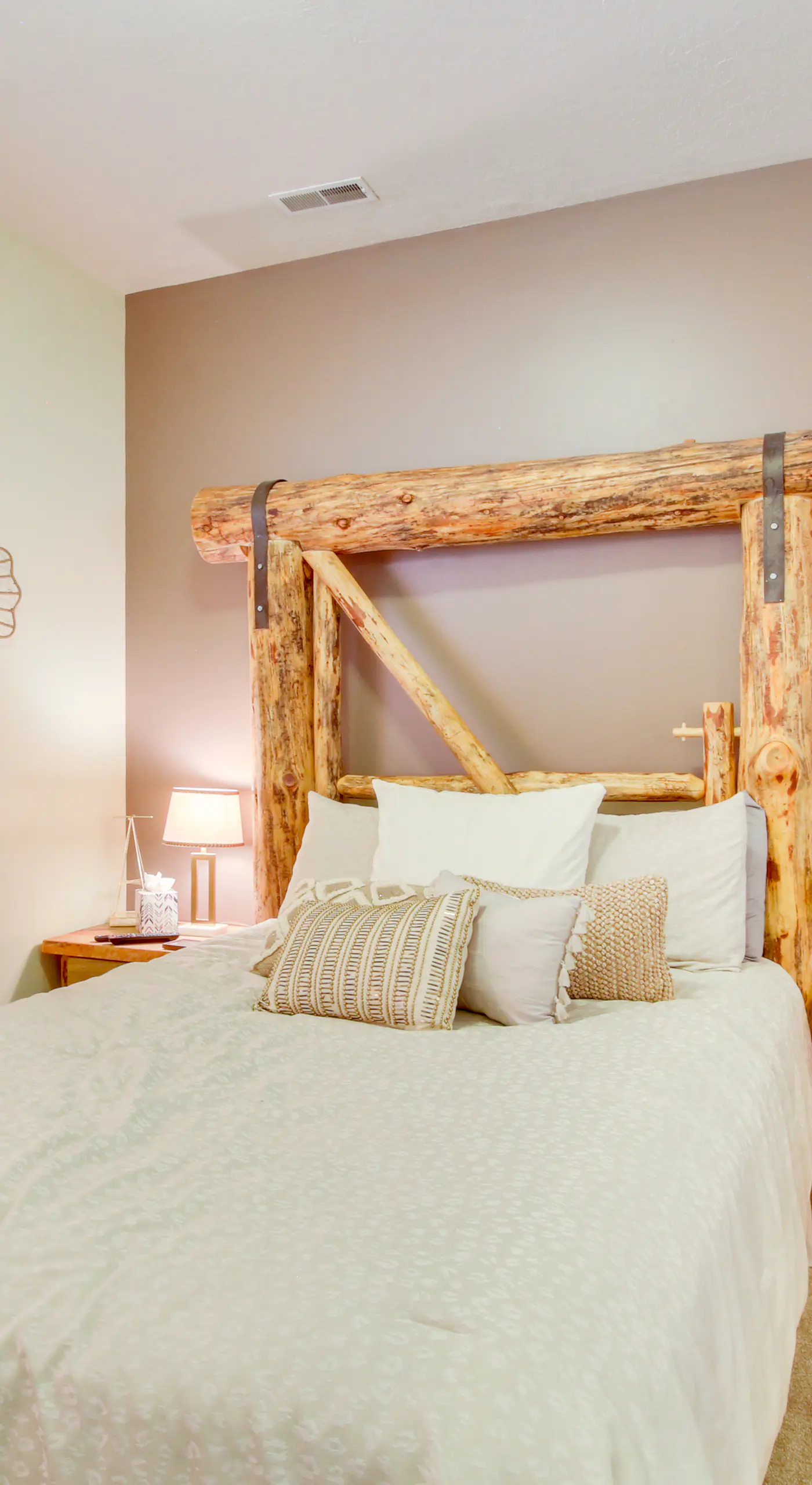 6 Mi to Powder Mtn w/ Shuttle: Cozy Eden Condo!