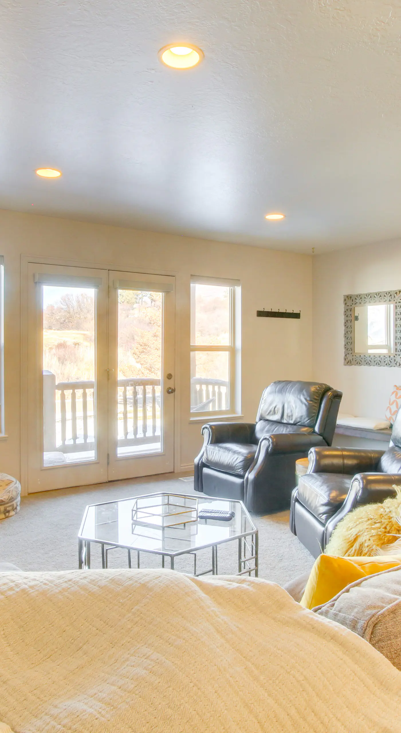 6 Mi to Powder Mtn w/ Shuttle: Cozy Eden Condo!
