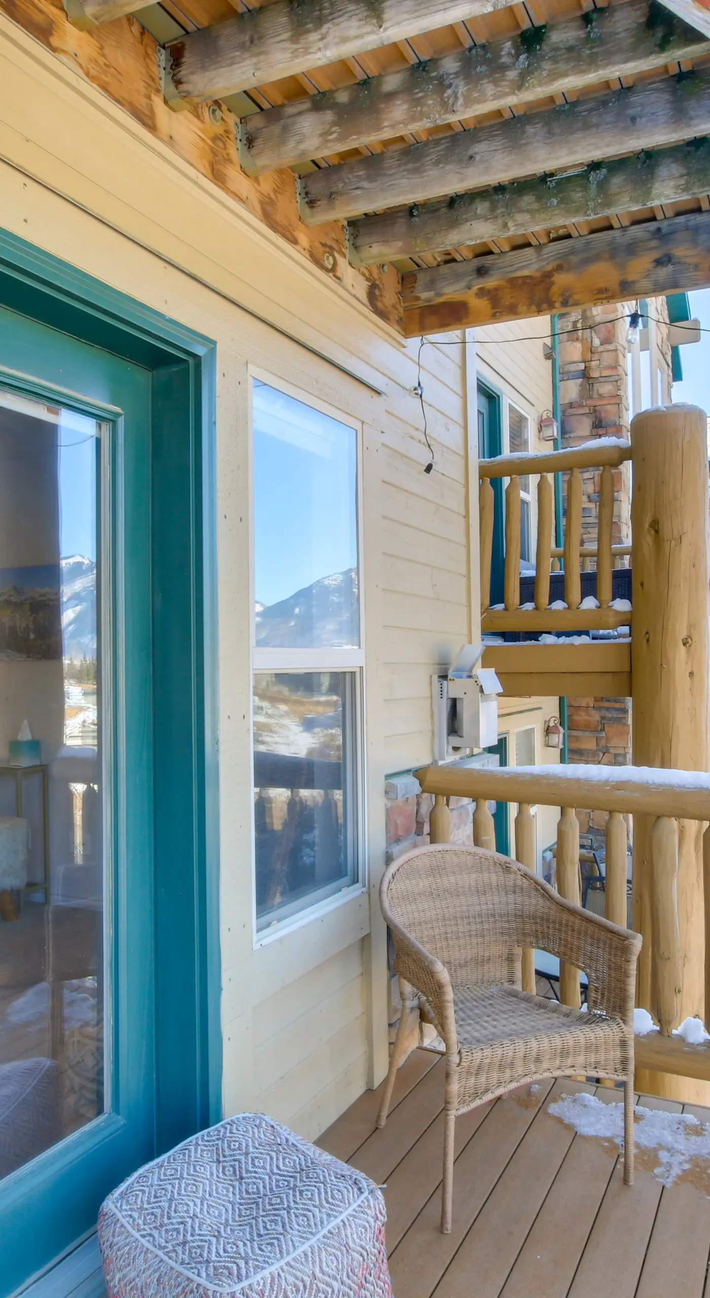 6 Mi to Powder Mtn w/ Shuttle: Cozy Eden Condo!