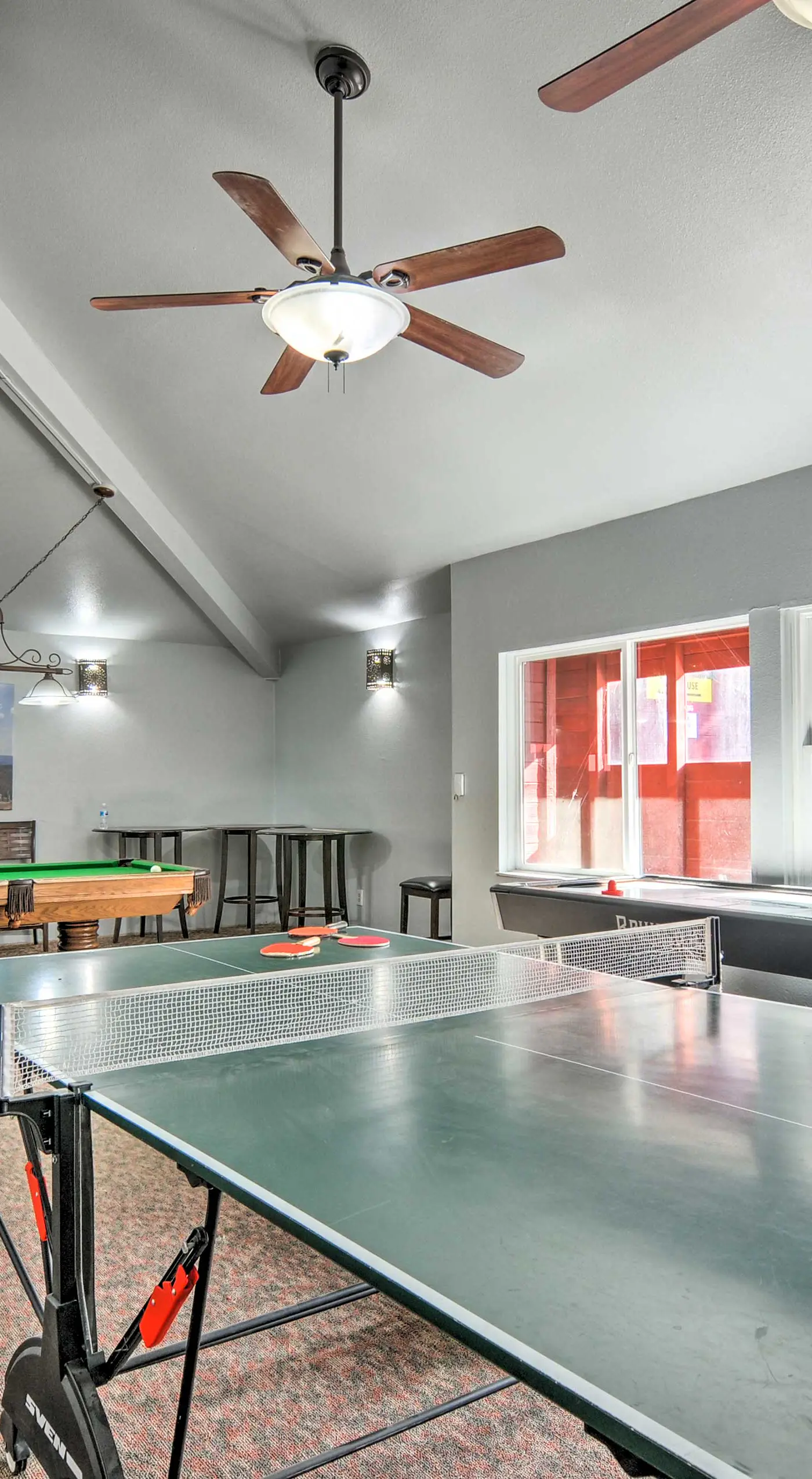 Mountainside Paradise: Ski-In/Ski-Out Resort Condo