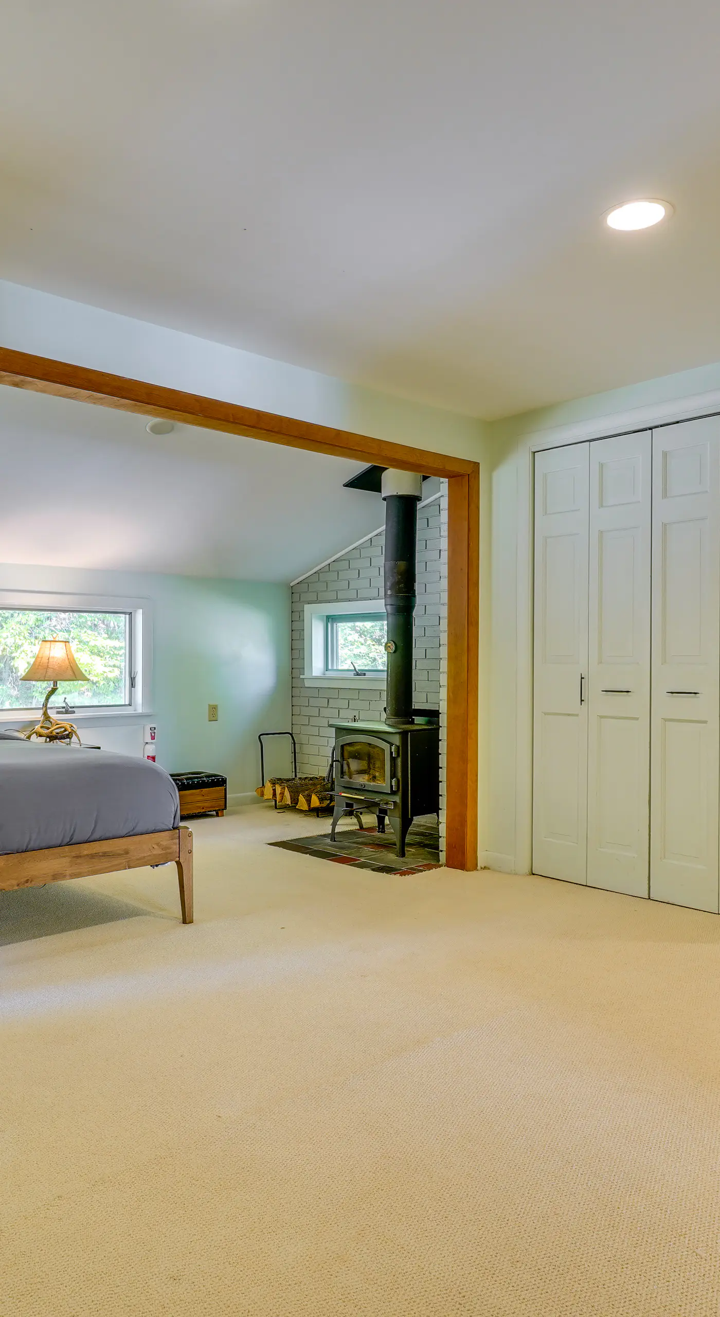 Luxe 5,000 Sq Ft Retreat: 5 Mi to Stratton Resort