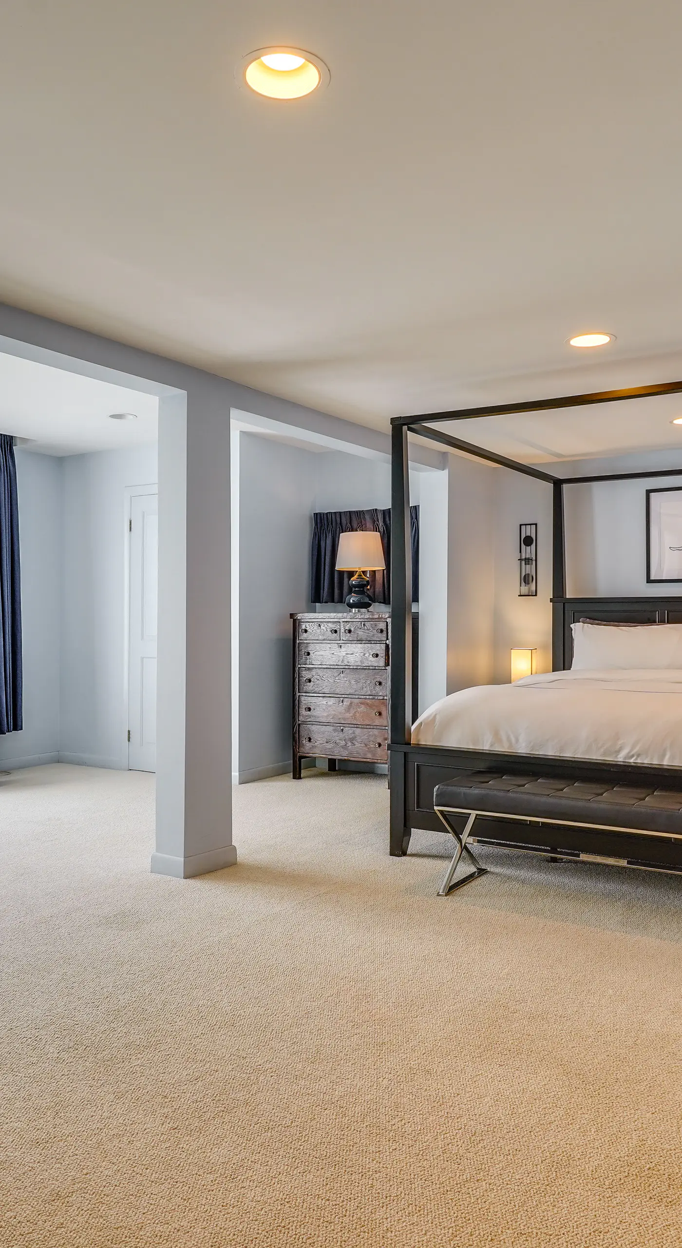 Luxe 5,000 Sq Ft Retreat: 5 Mi to Stratton Resort