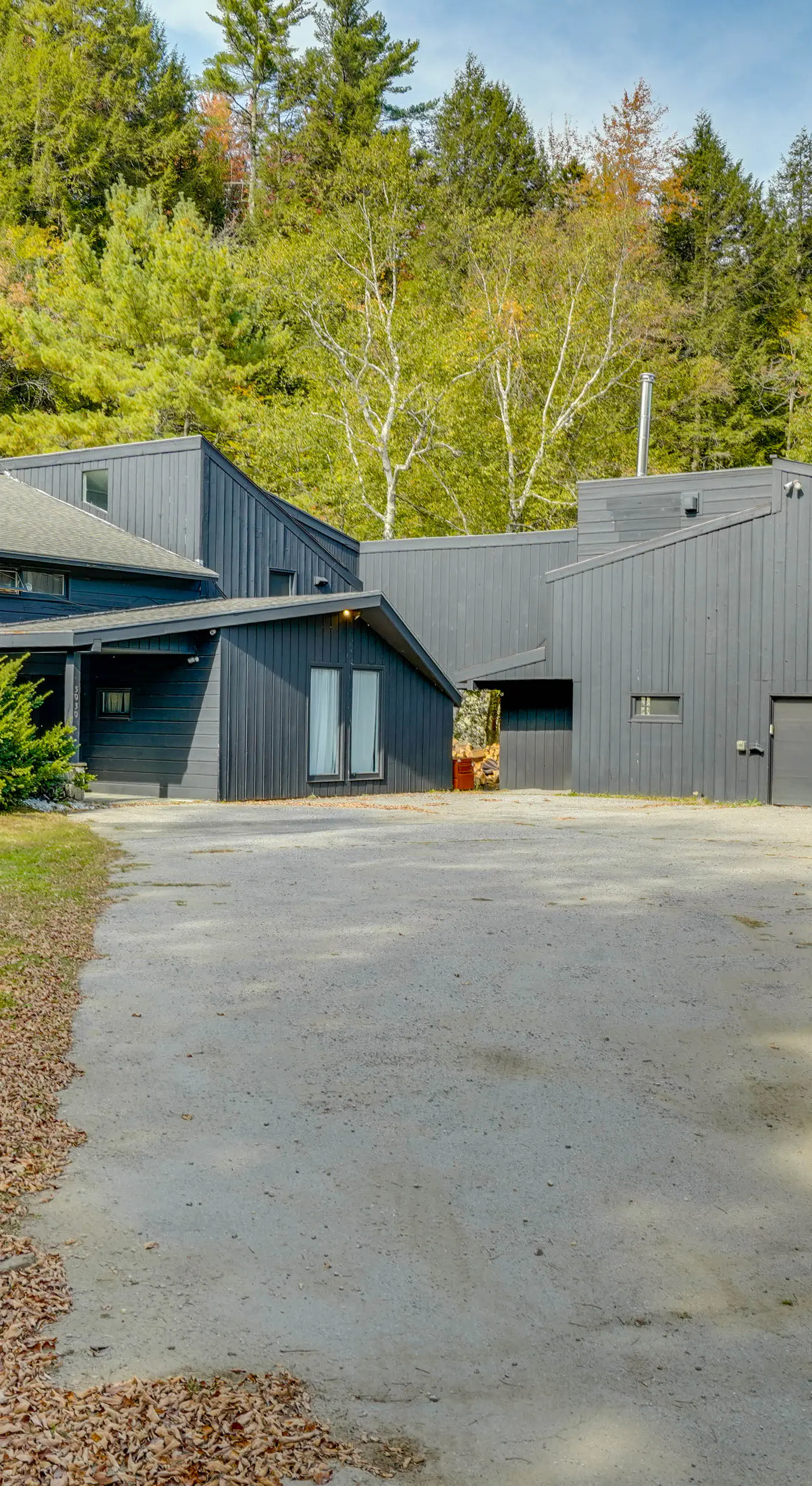 Luxe 5,000 Sq Ft Retreat: 5 Mi to Stratton Resort