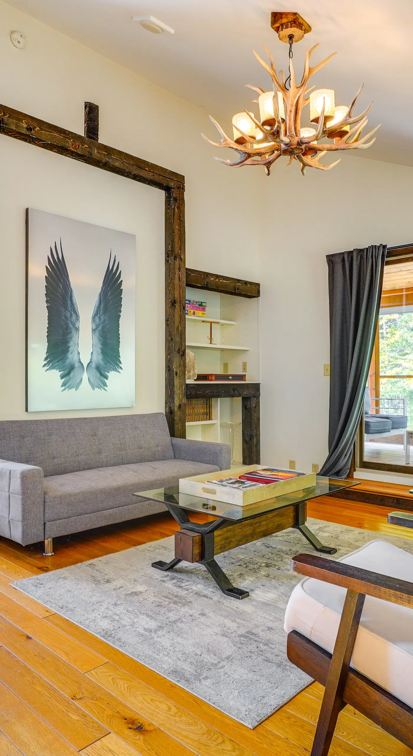 Luxe 5,000 Sq Ft Retreat: 5 Mi to Stratton Resort