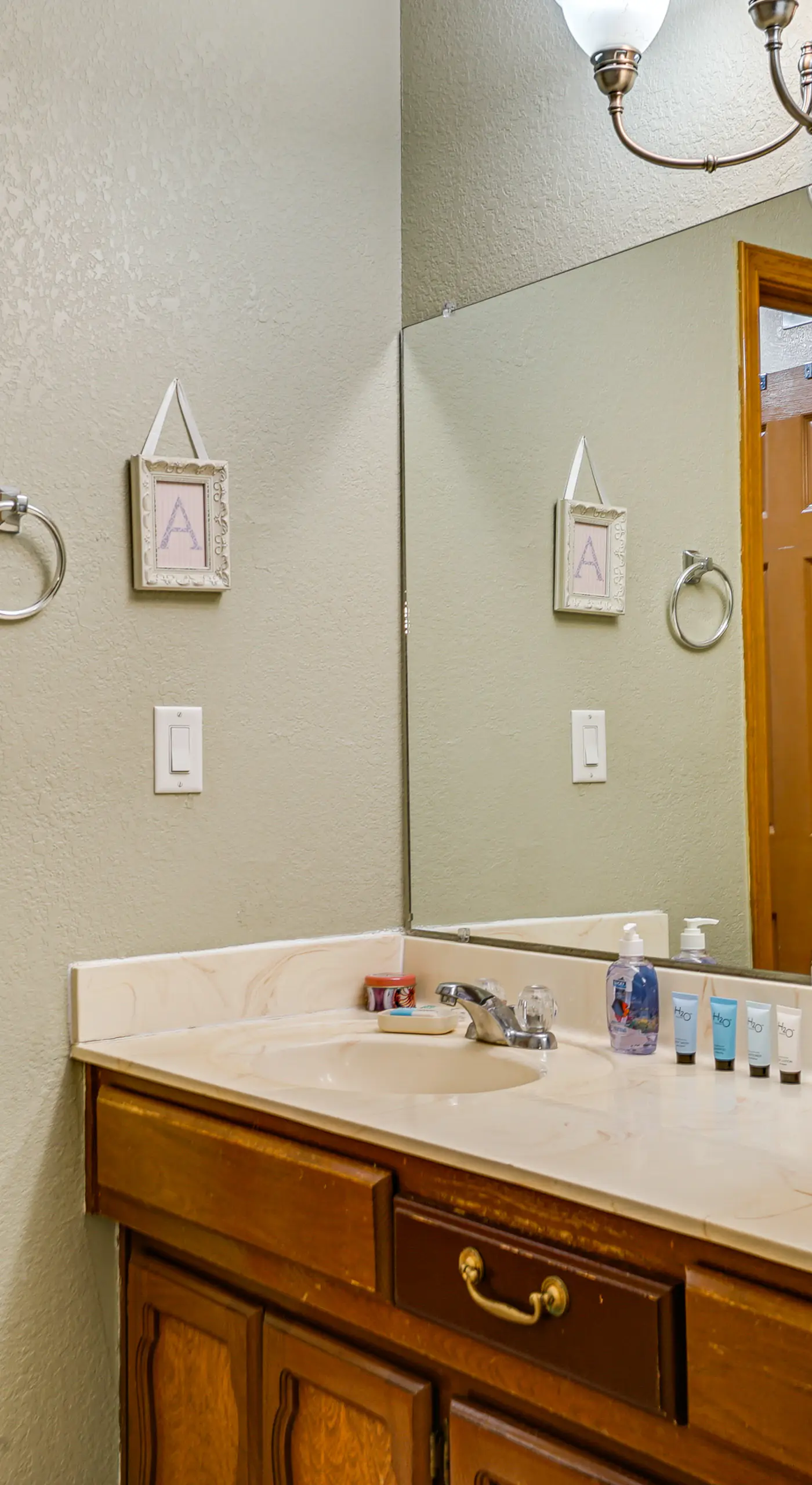 Pet-Friendly El Paso Home ~ 9 Mi to Fort Bliss!