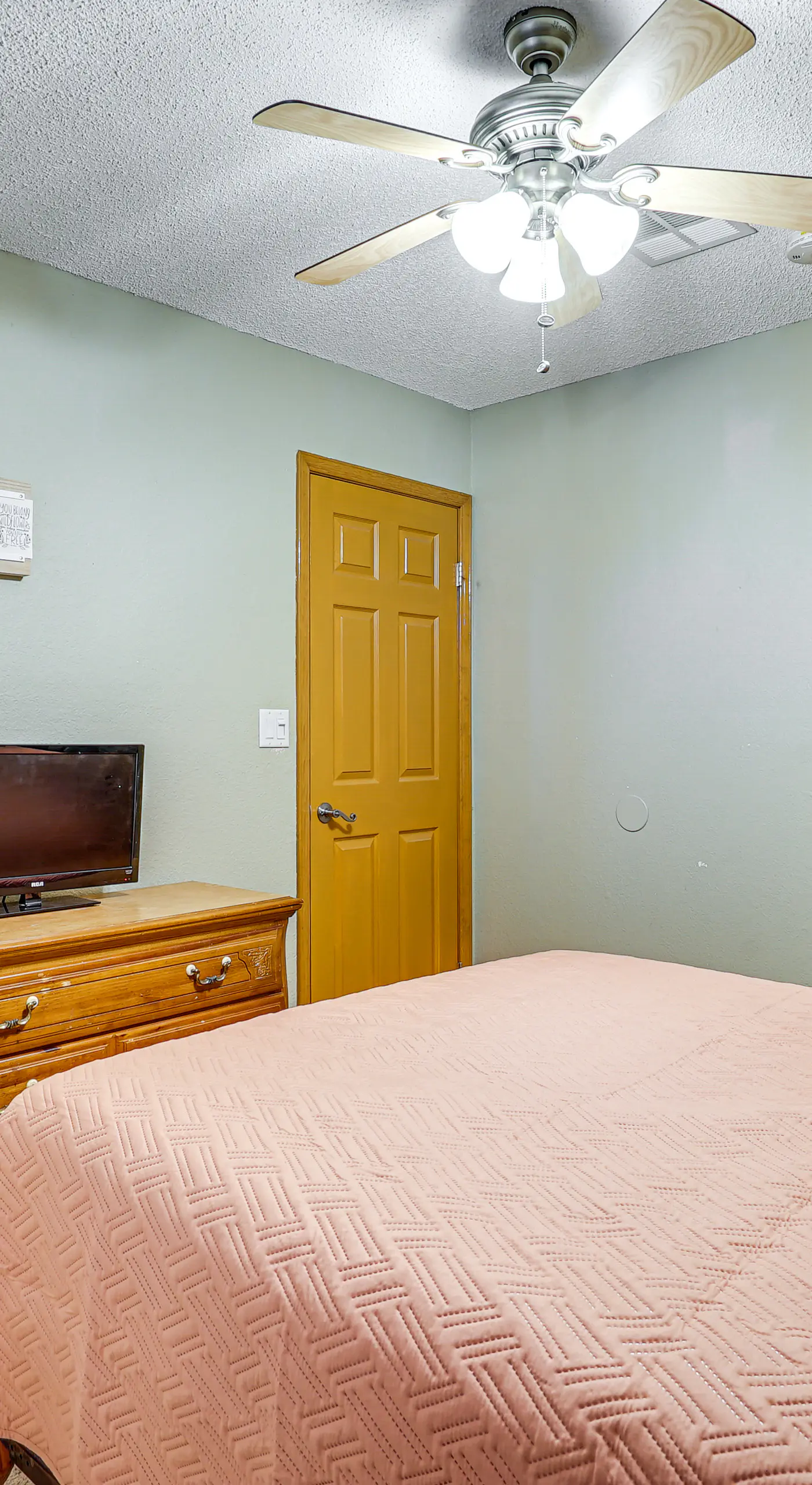 Pet-Friendly El Paso Home ~ 9 Mi to Fort Bliss!