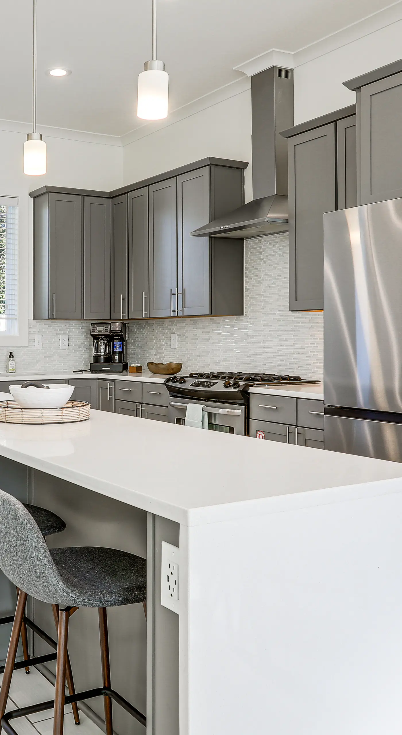 Modern 3BR Retreat - Near Bluebonnet & Hospitals