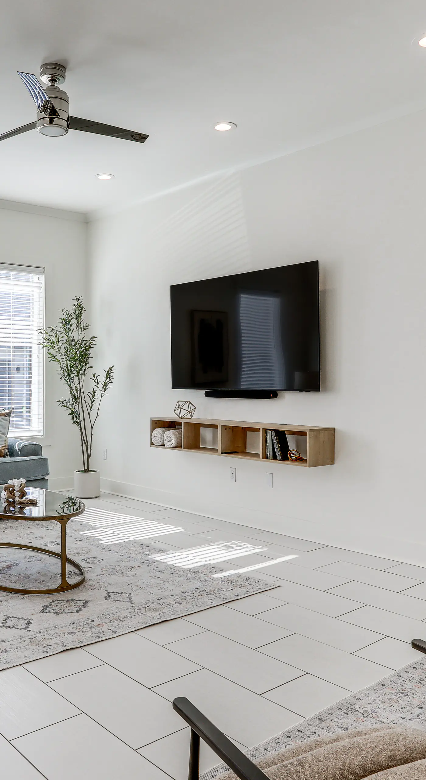 Modern 3BR Retreat - Near Bluebonnet & Hospitals