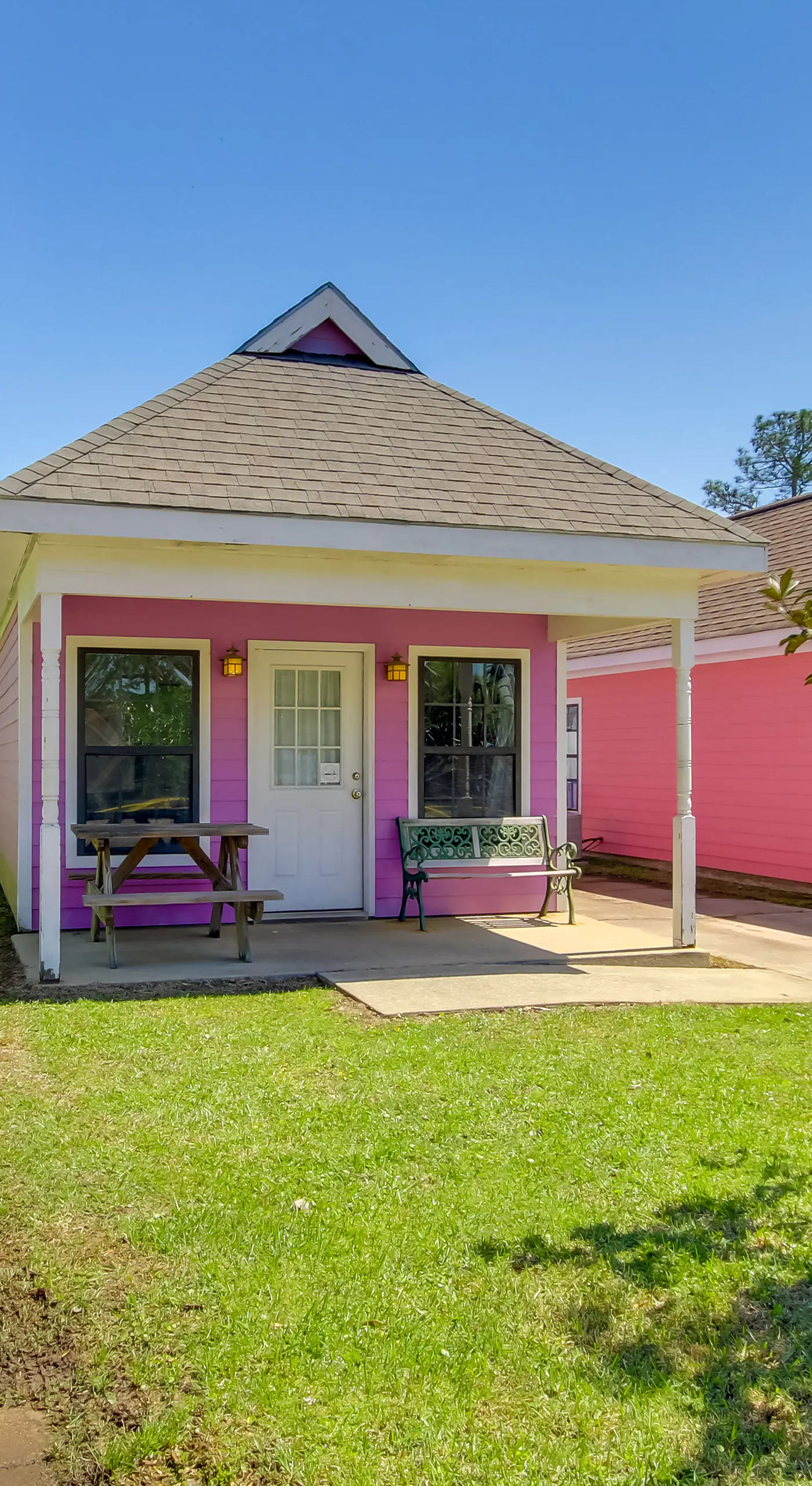 Biloxi Resort Cottage w/ Pool & Lake Access!
