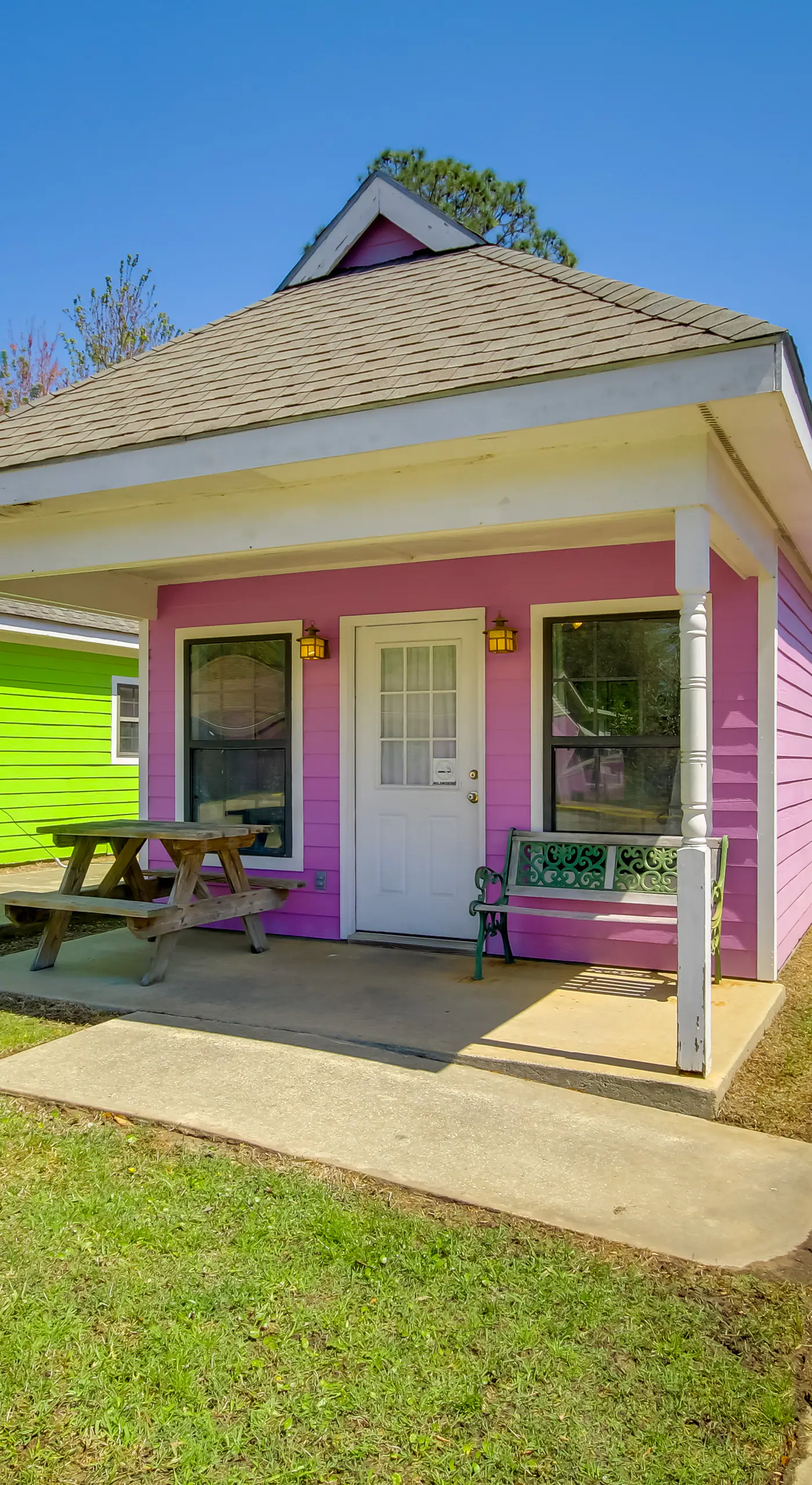 Biloxi Resort Cottage w/ Pool & Lake Access!