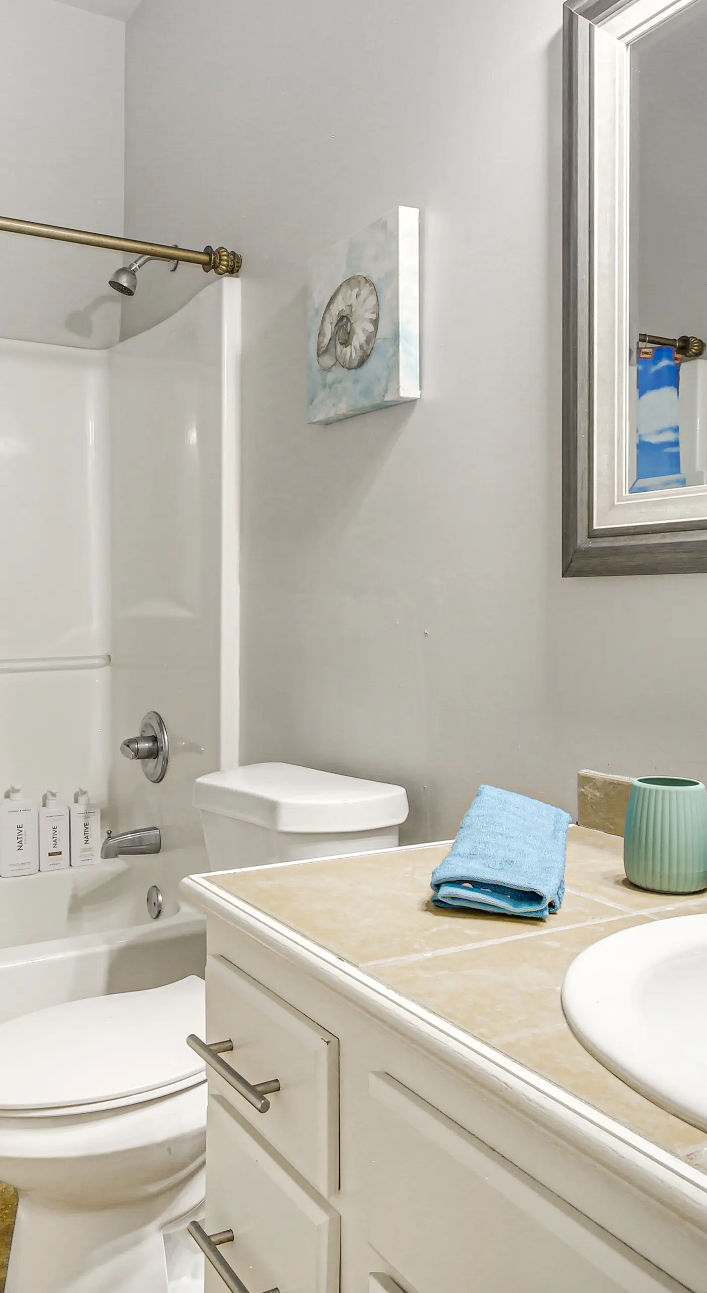 Biloxi Condo w/ Community Pool ~ Half-Mi to Beach!