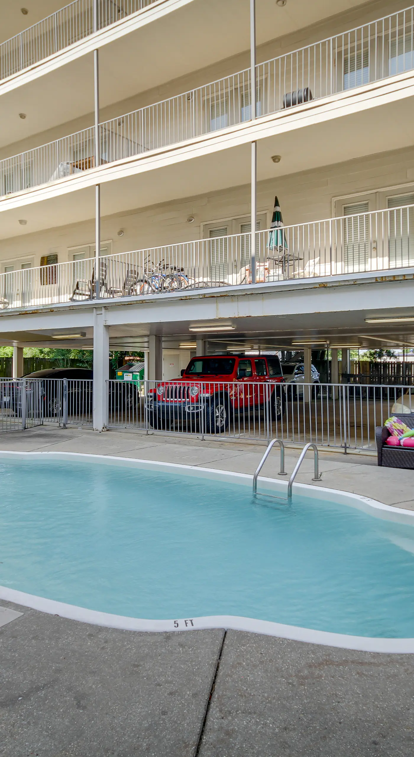 Biloxi Condo w/ Community Pool ~ Half-Mi to Beach!