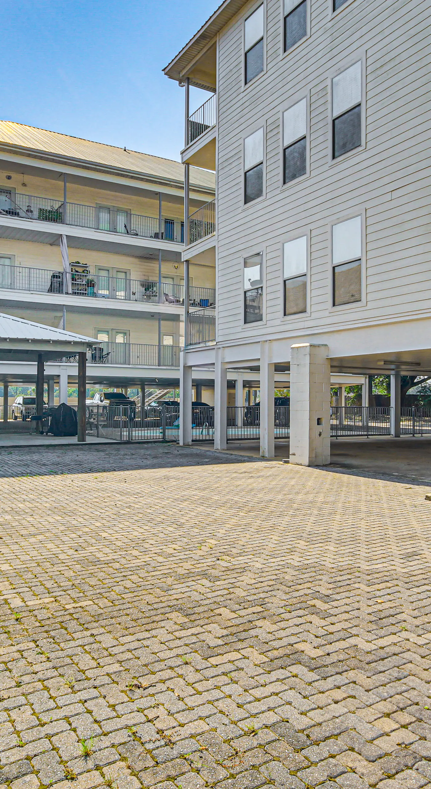 Biloxi Condo w/ Community Pool ~ Half-Mi to Beach!