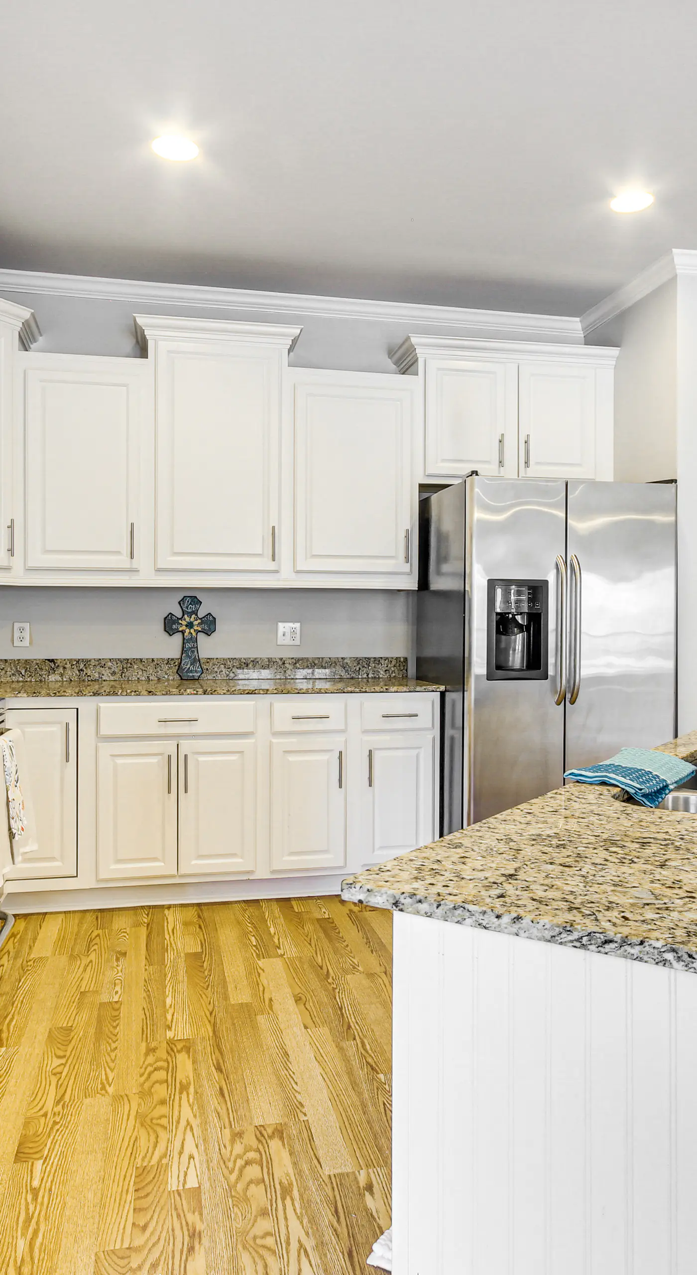 Biloxi Condo w/ Community Pool ~ Half-Mi to Beach!