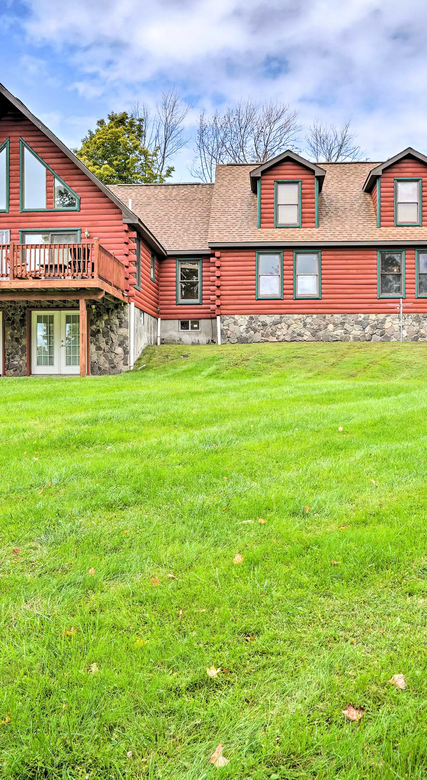 Grand Windham Retreat w/ Fire Pit & Game Room