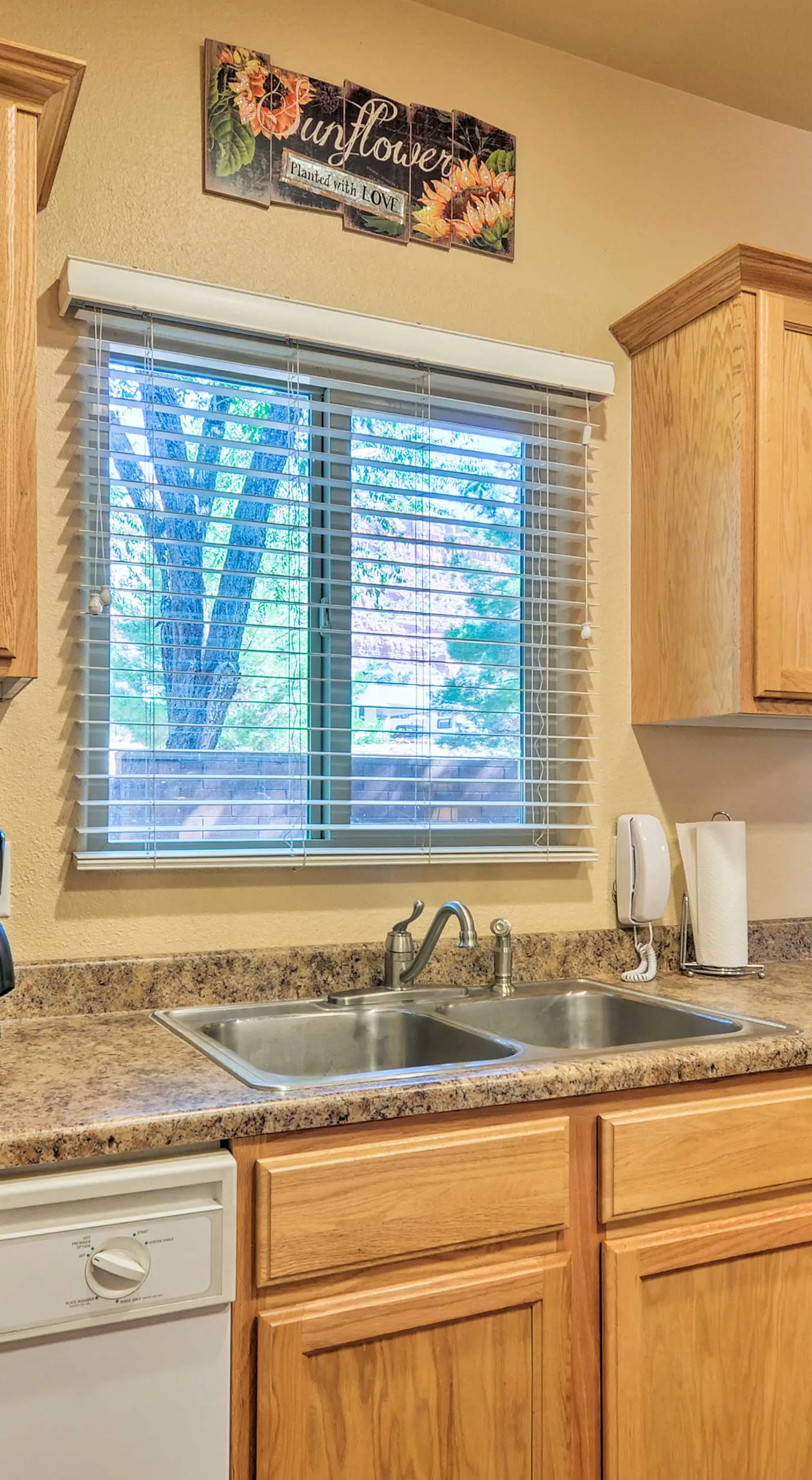 Kanab Condo w/ Pool & AC < 1 Mi to Attractions!