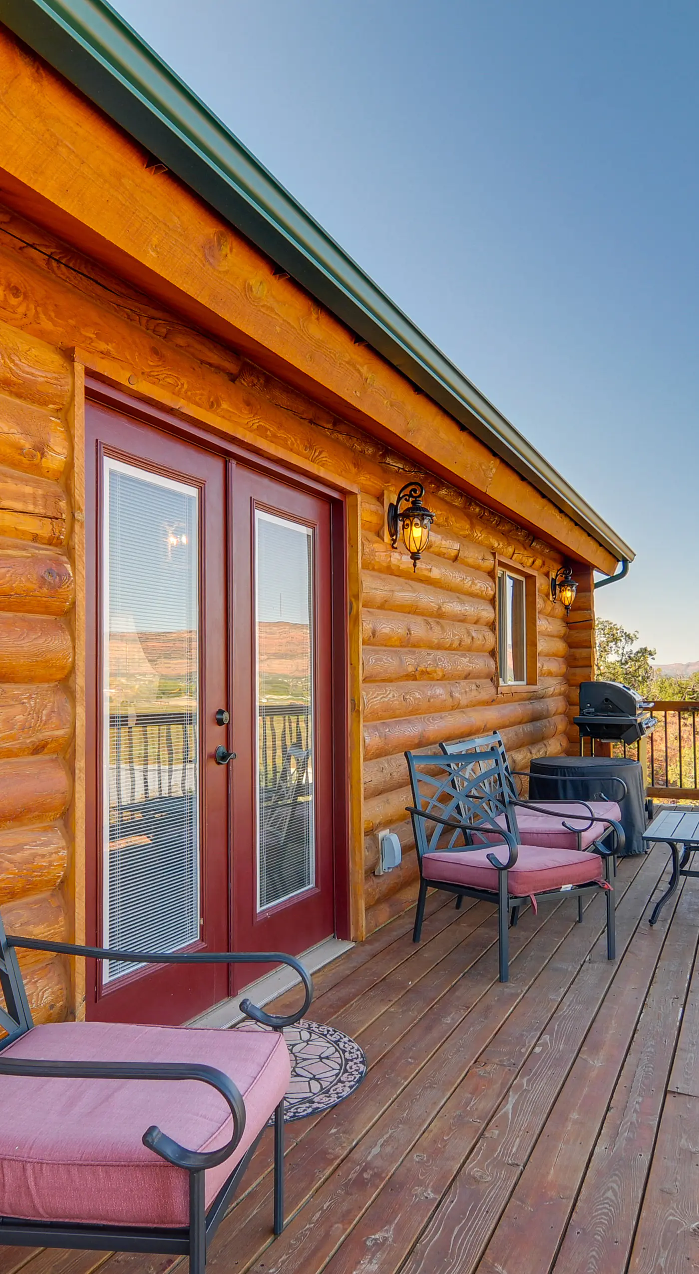 'The Cliffrose Cabin' - Hike, Relax, Explore!