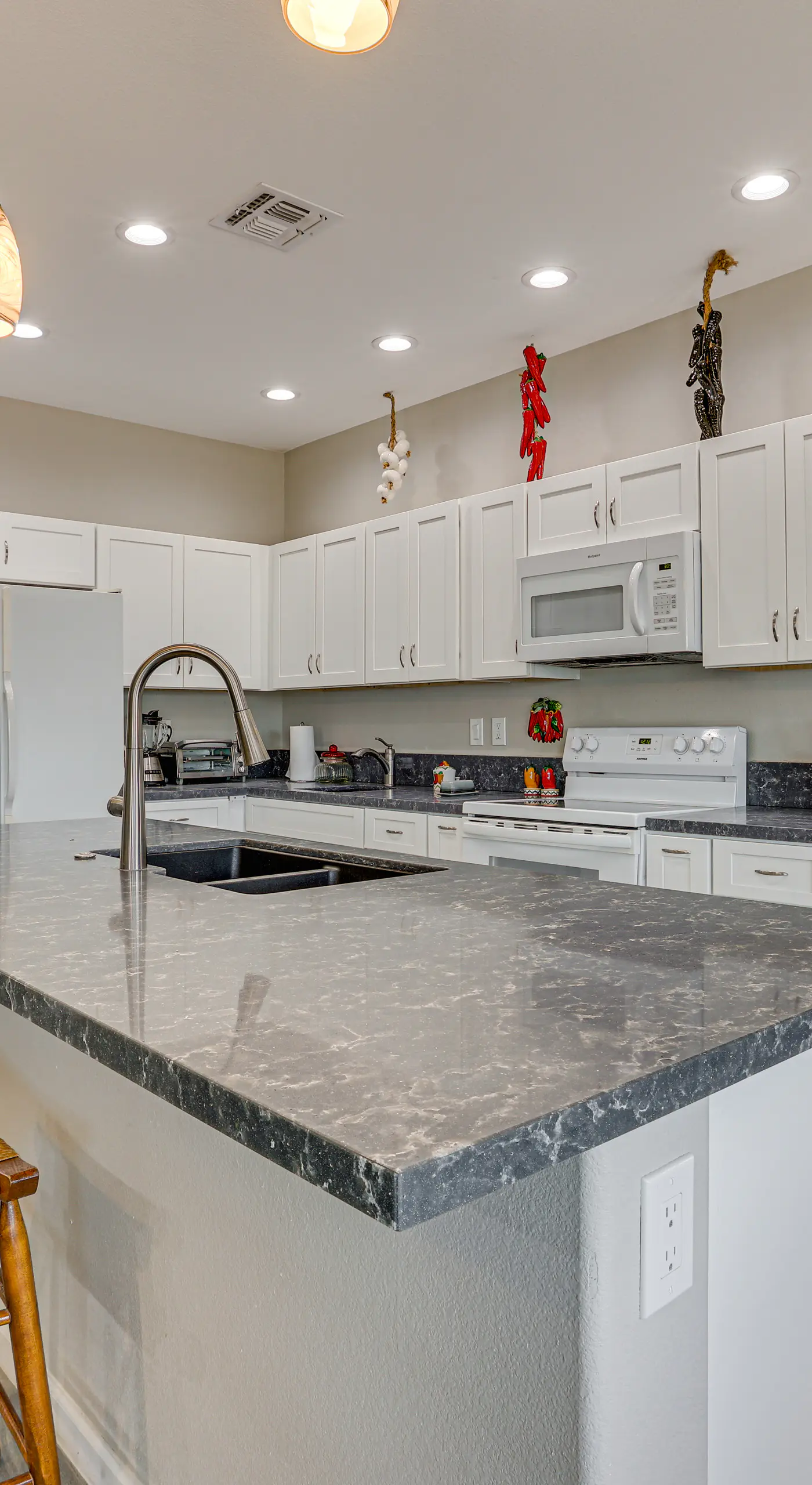 7 Mi to Golf: Mtn-View Retreat in Bullhead City