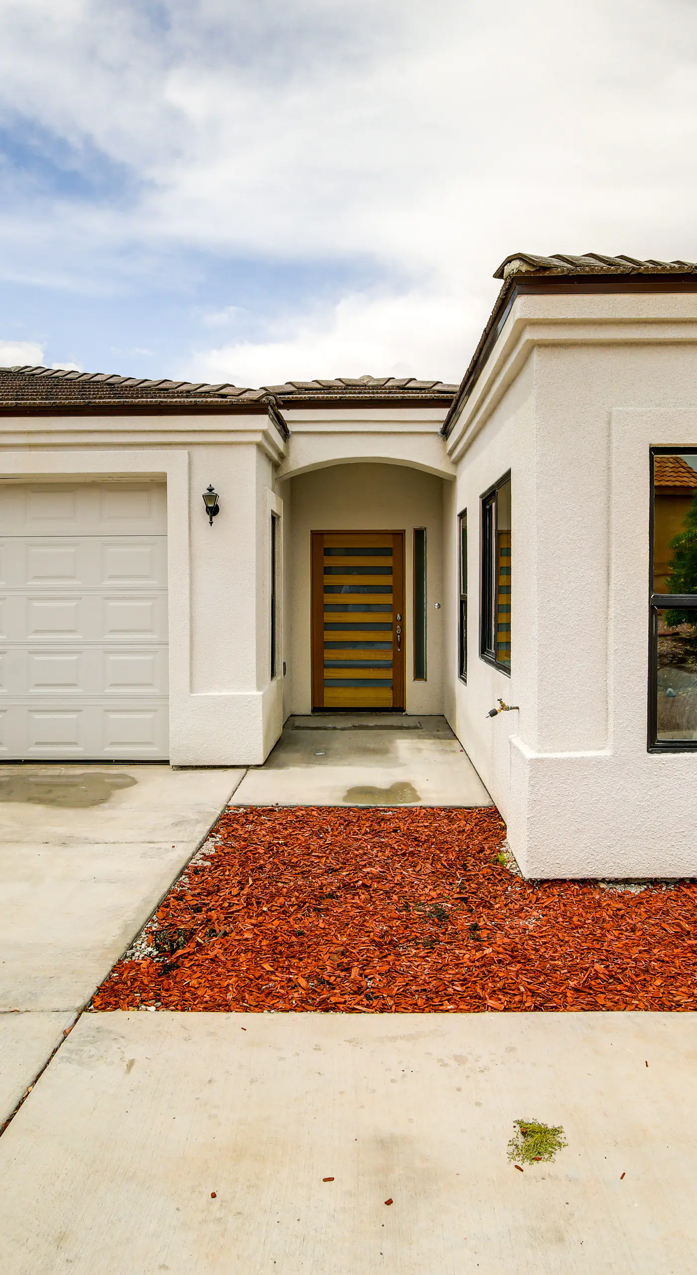 4 Mi to Casinos: Mtn-View Home in Bullhead City!