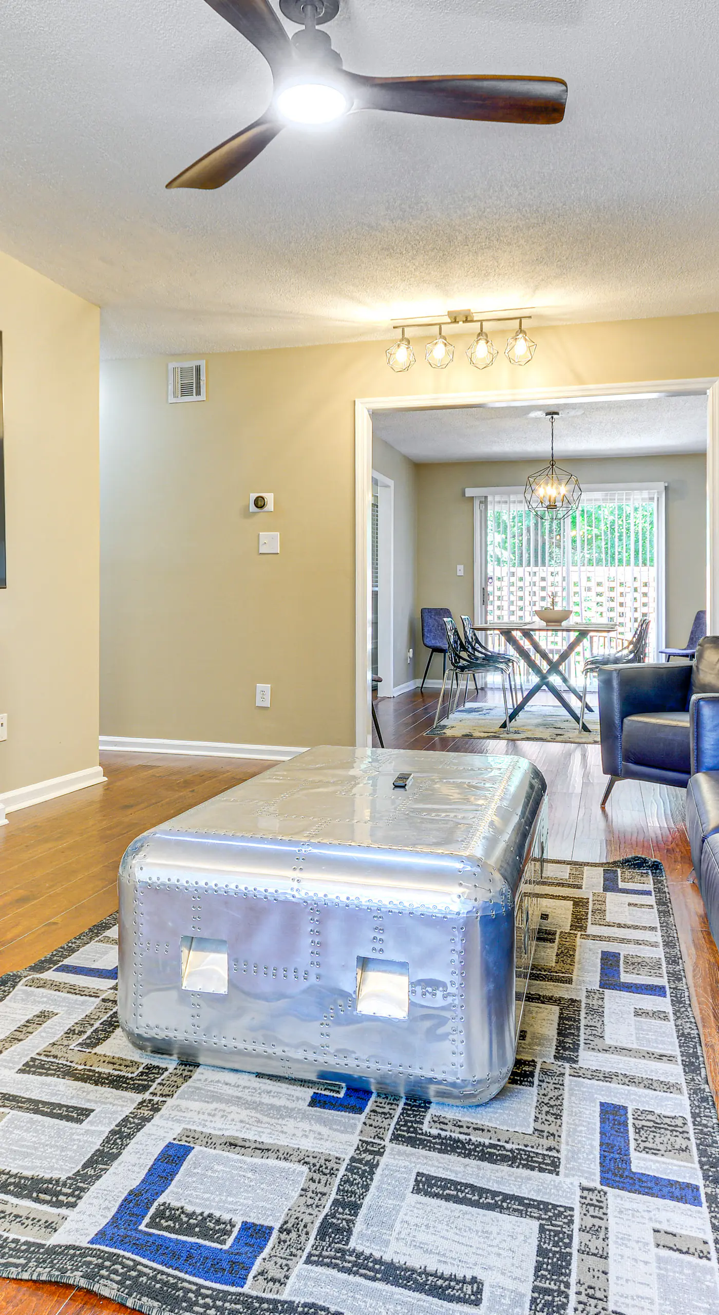 2 Mi to High Point University: Townhome w/ Patio