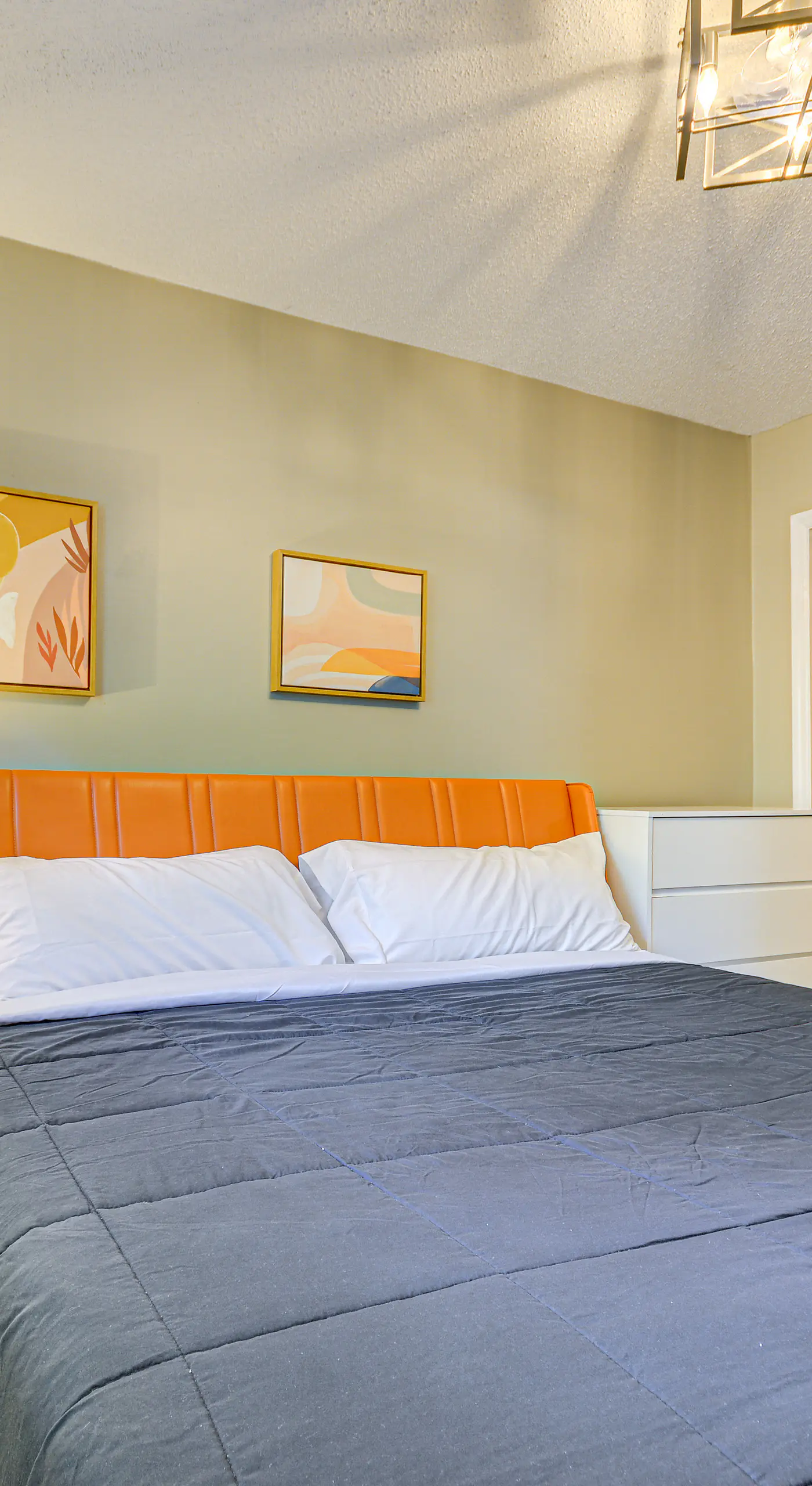 2 Mi to High Point University: Townhome w/ Patio