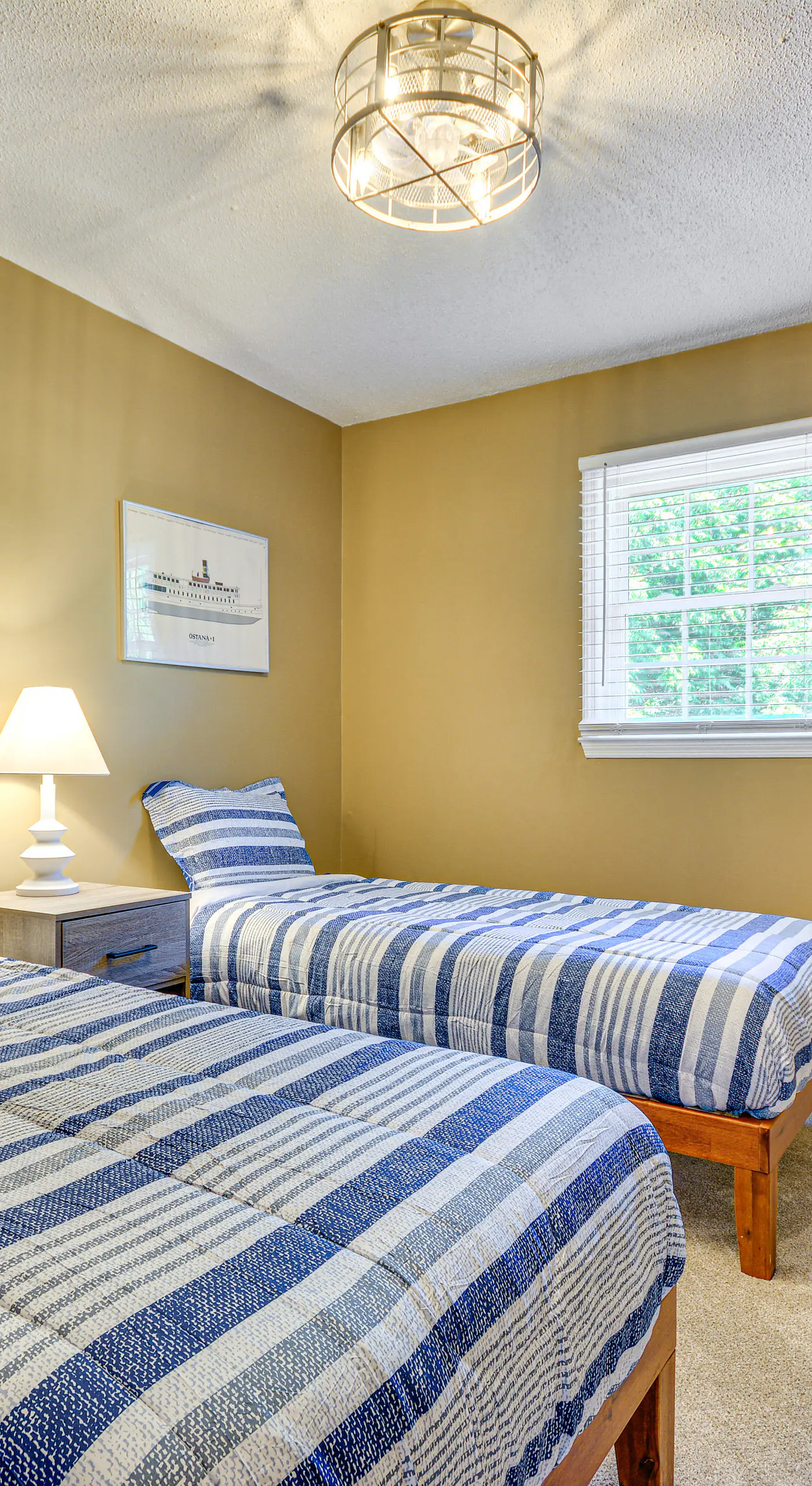 2 Mi to High Point University: Townhome w/ Patio