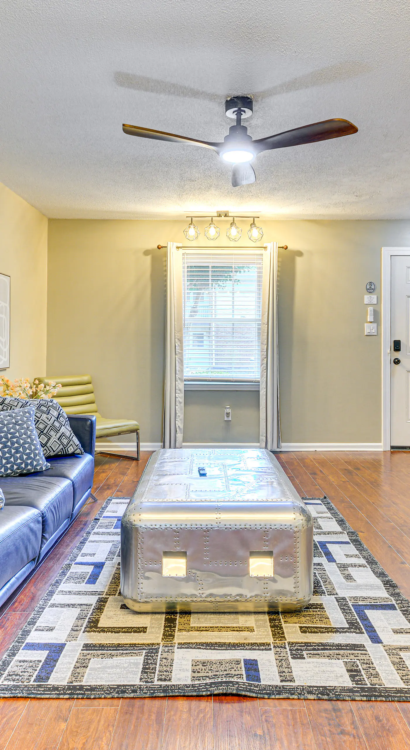 2 Mi to High Point University: Townhome w/ Patio